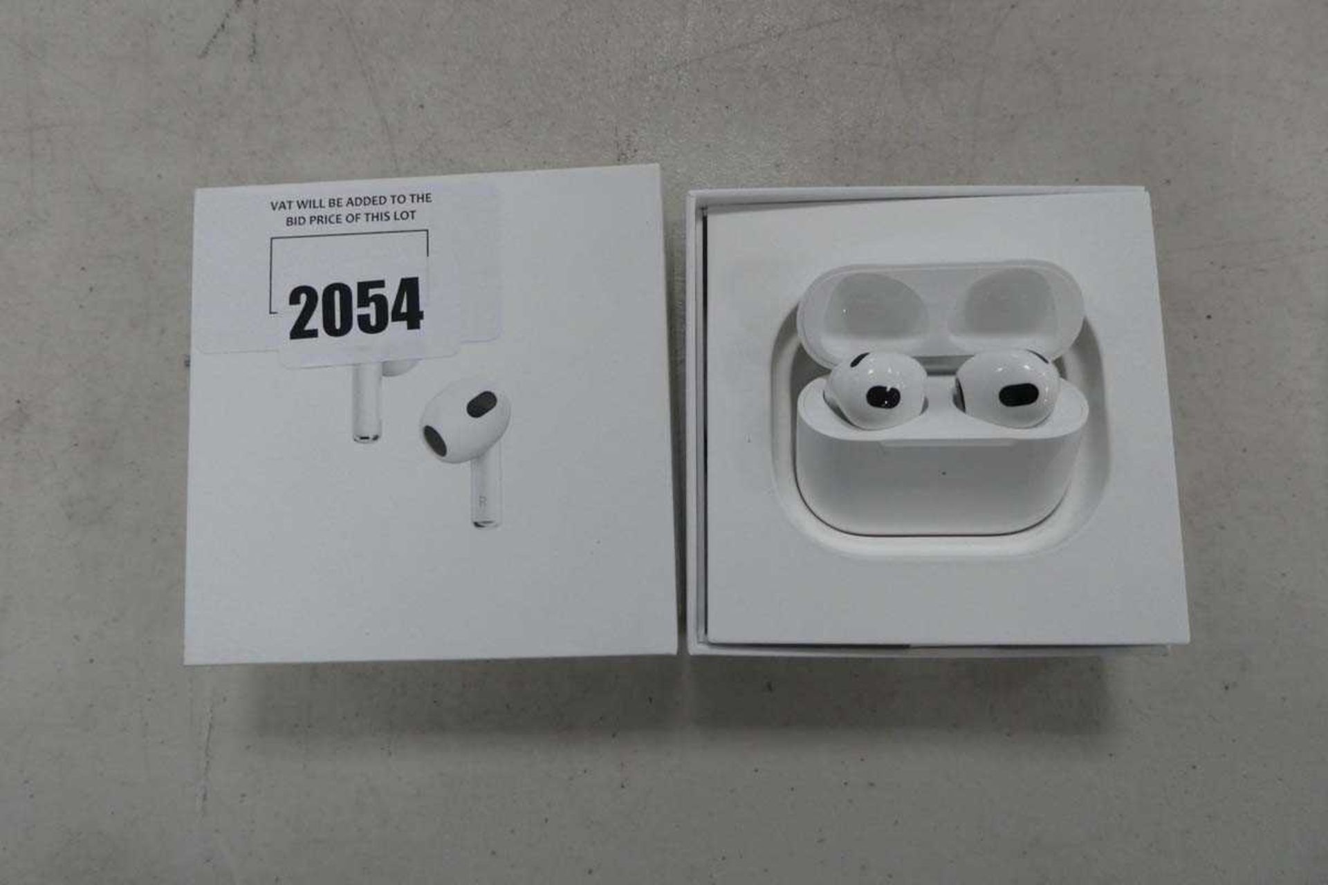 +VAT Apple AirPods 3rd gen with charging case and box