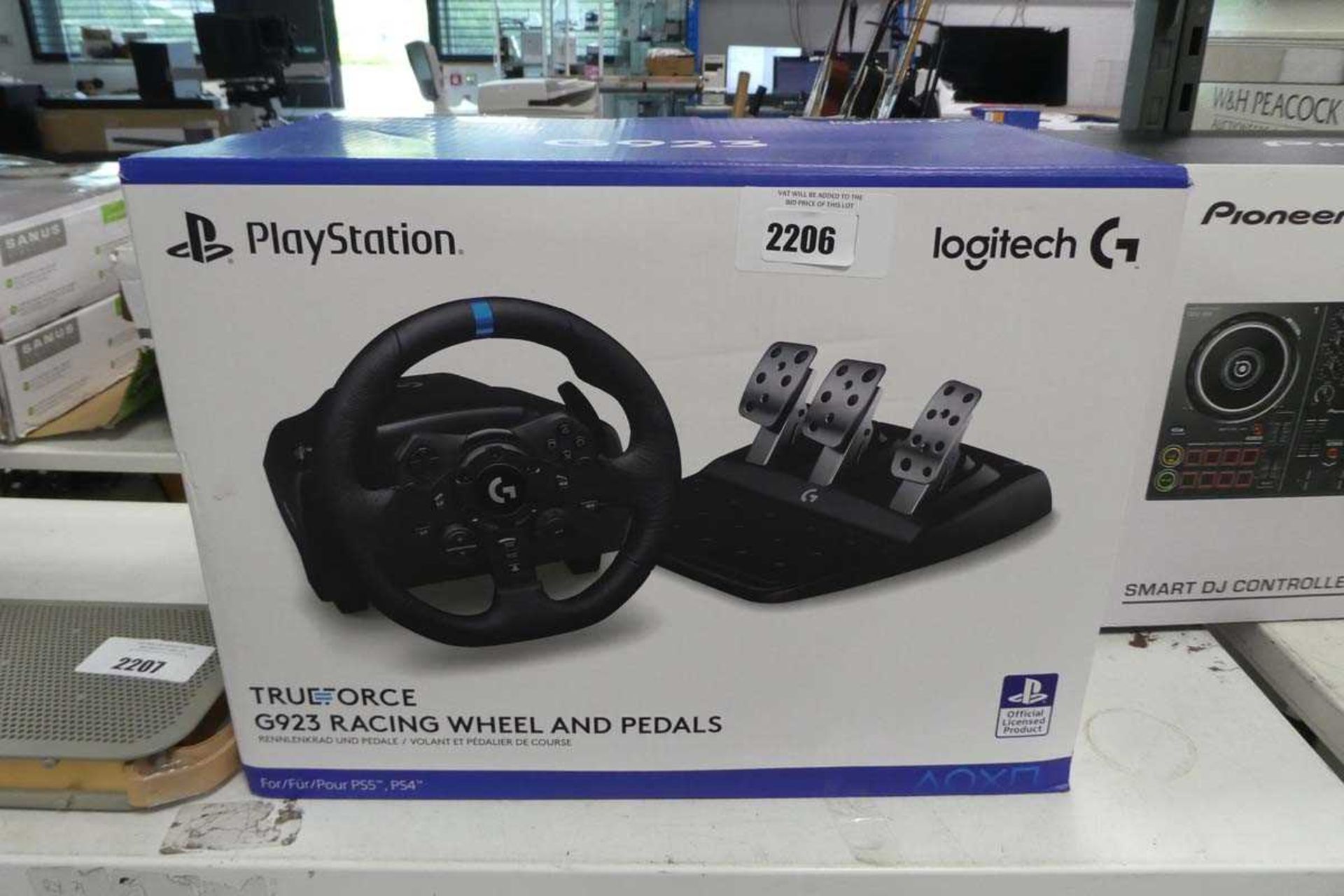 +VAT Logitech G923 true force racing wheel with pedals for Playstation