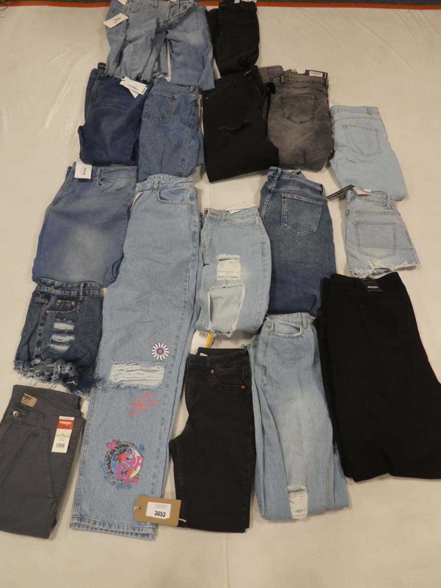 +VAT Selection of denim wear to include Missguided, Prettylittlething, Wrangler, etc