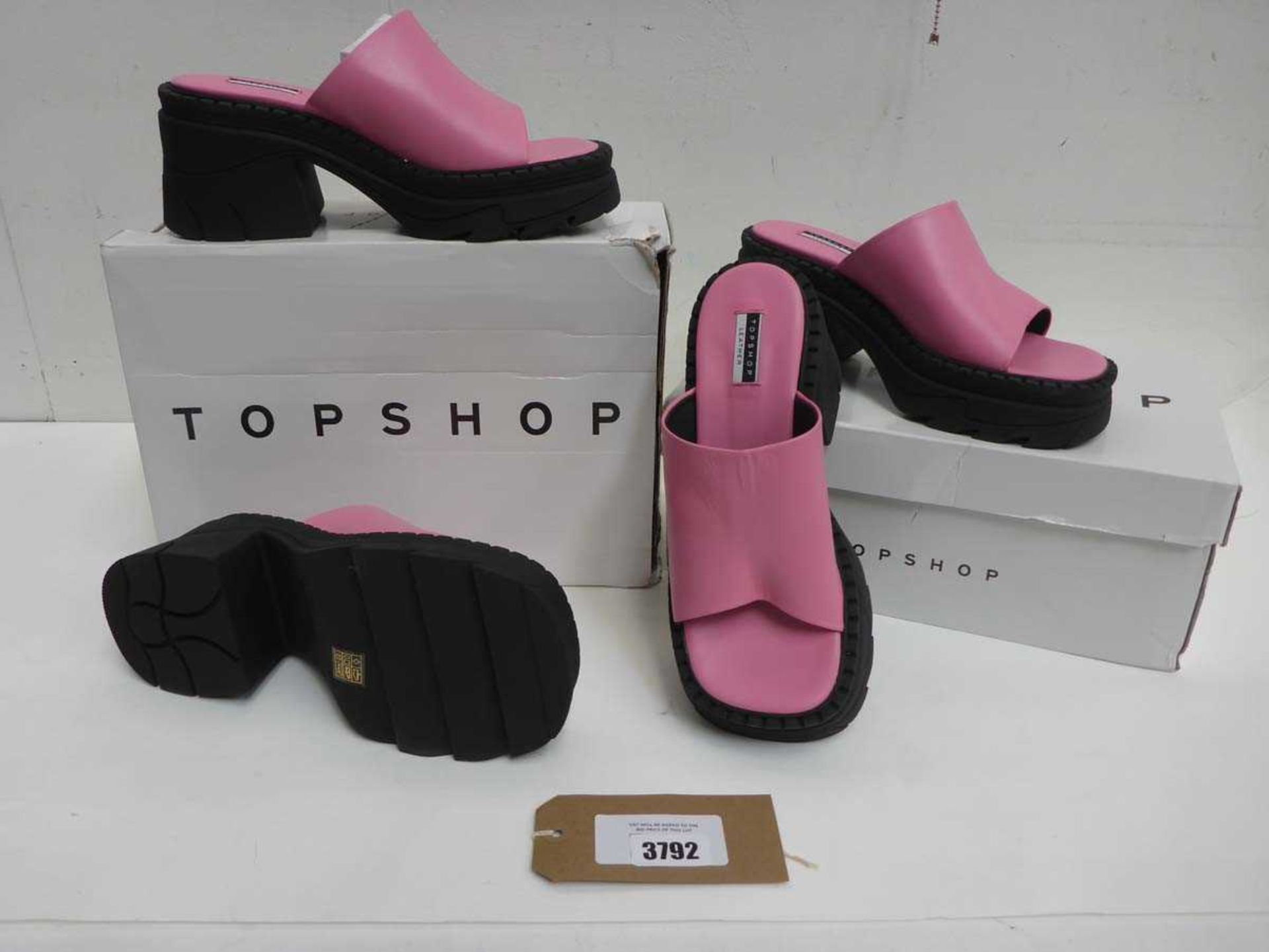 +VAT 2 pairs of Topshop Wade premium leather chunky heeled mule sandals in pale pink Sizes 6 & 7