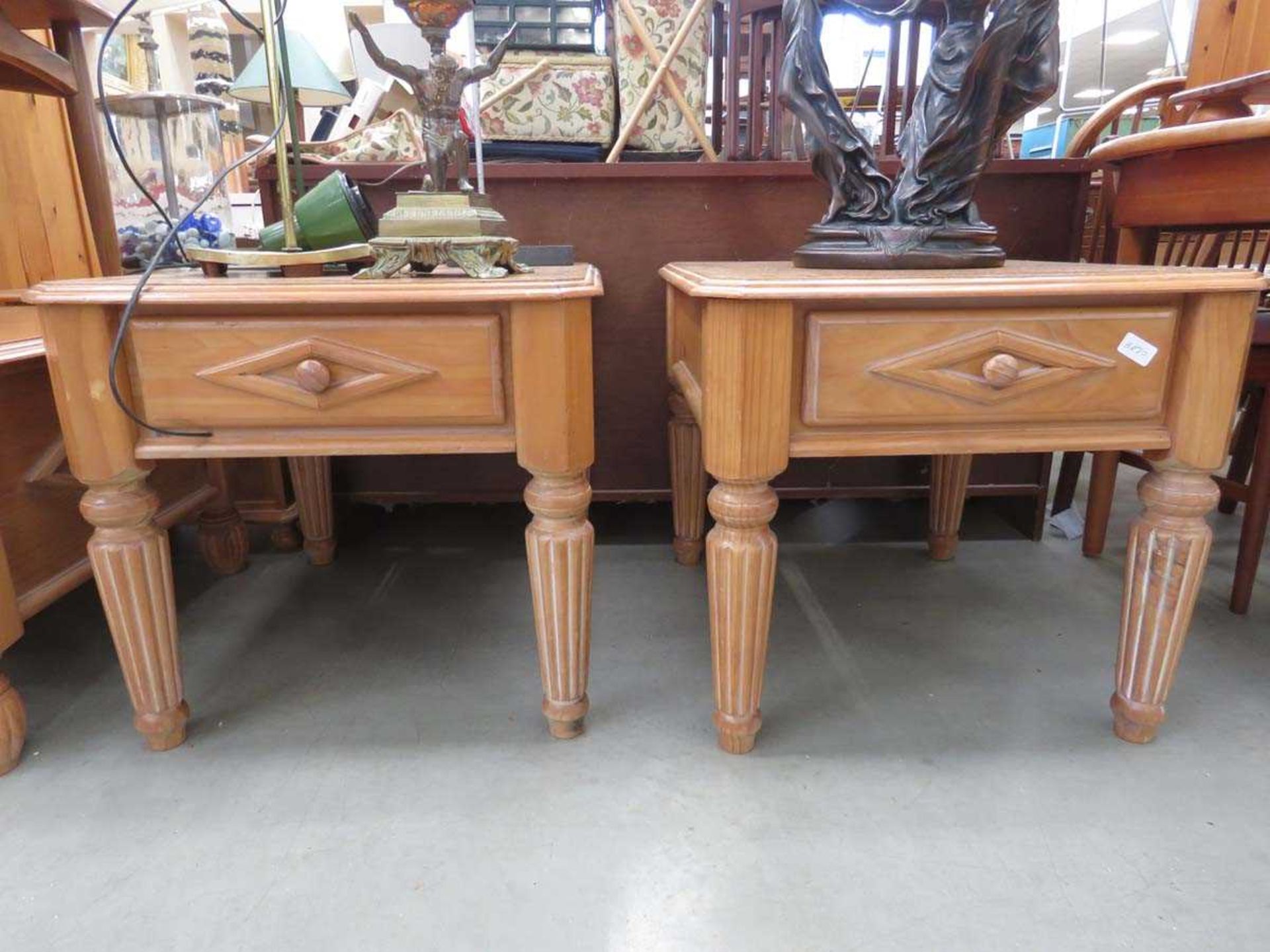 Pine coffee table plus a pair of single drawer lamp tables - Image 3 of 3