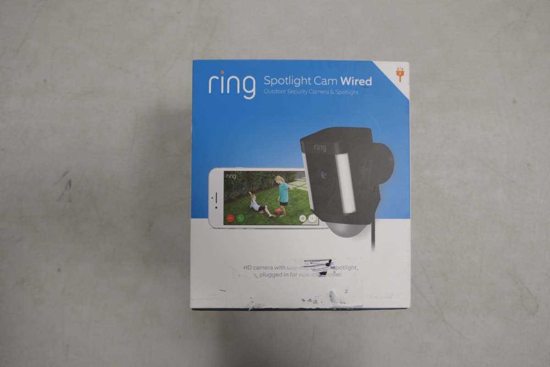 +VAT Ring battery-powered spotlight cam, wrong box