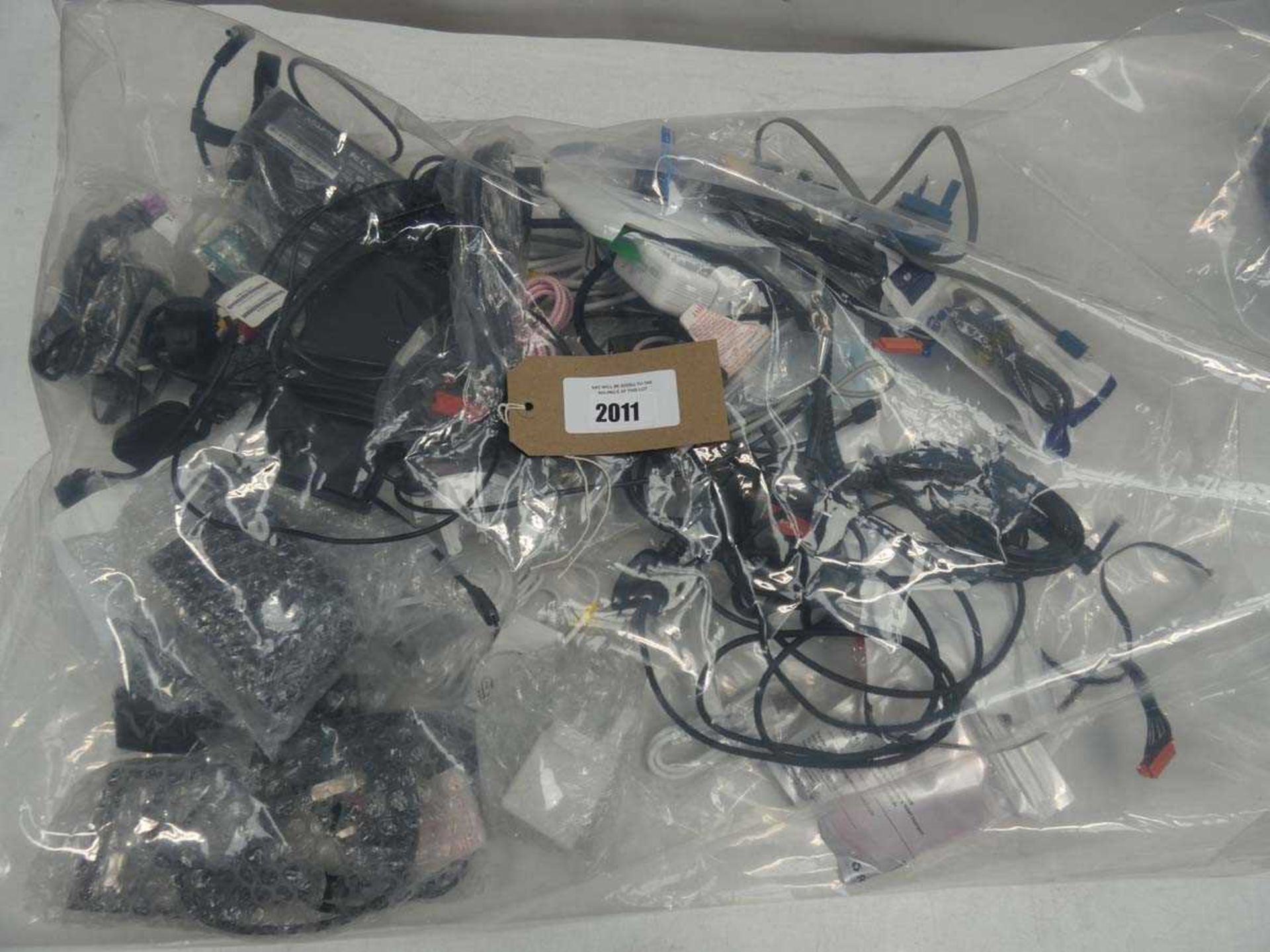 +VAT Bag containing leads, cables and PSUs