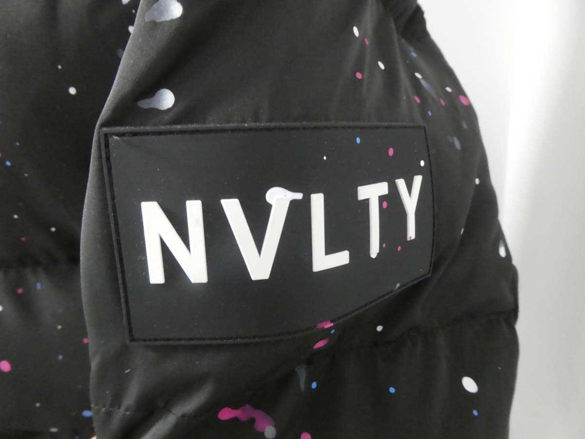 +VAT Nvlty London paint splatter puffer jacket, size small (hanging) - Image 2 of 3