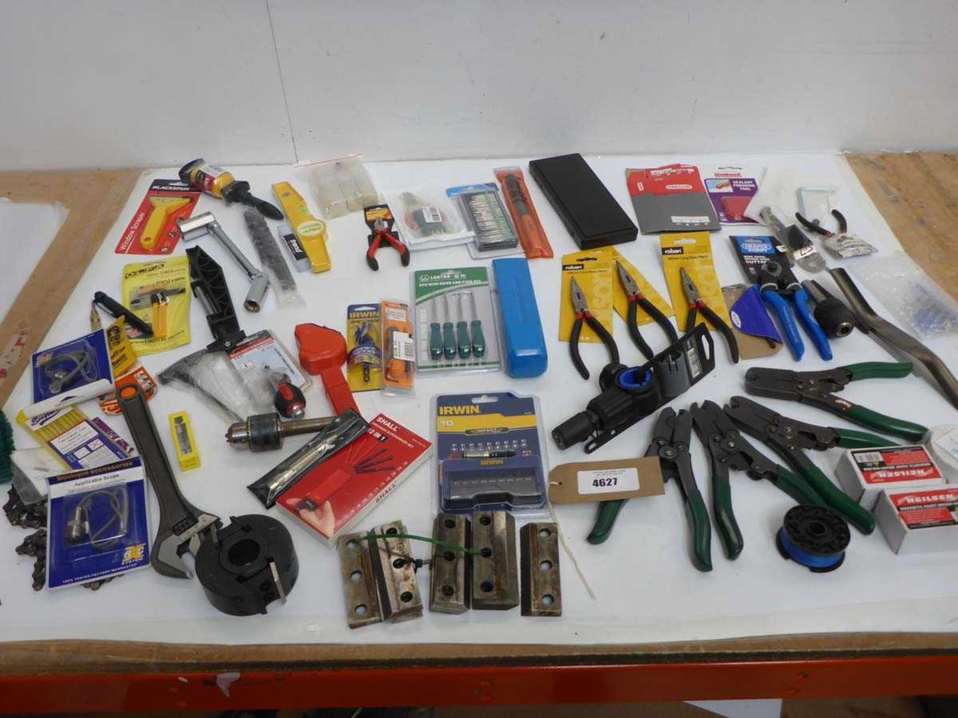 +VAT Pliers, wrench, cable strippers, drill chucks, screwdrivers, drill bits, digital caliper,
