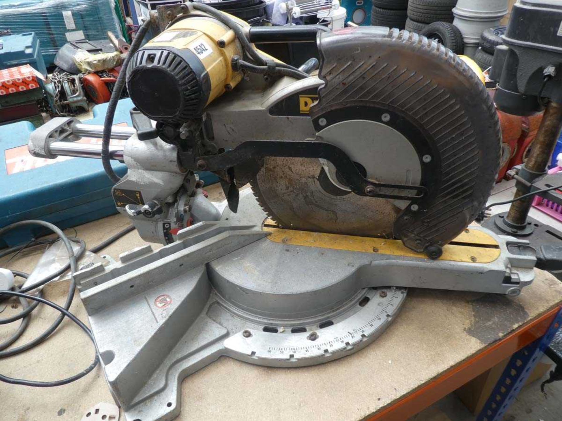 DeWalt 110v chop saw