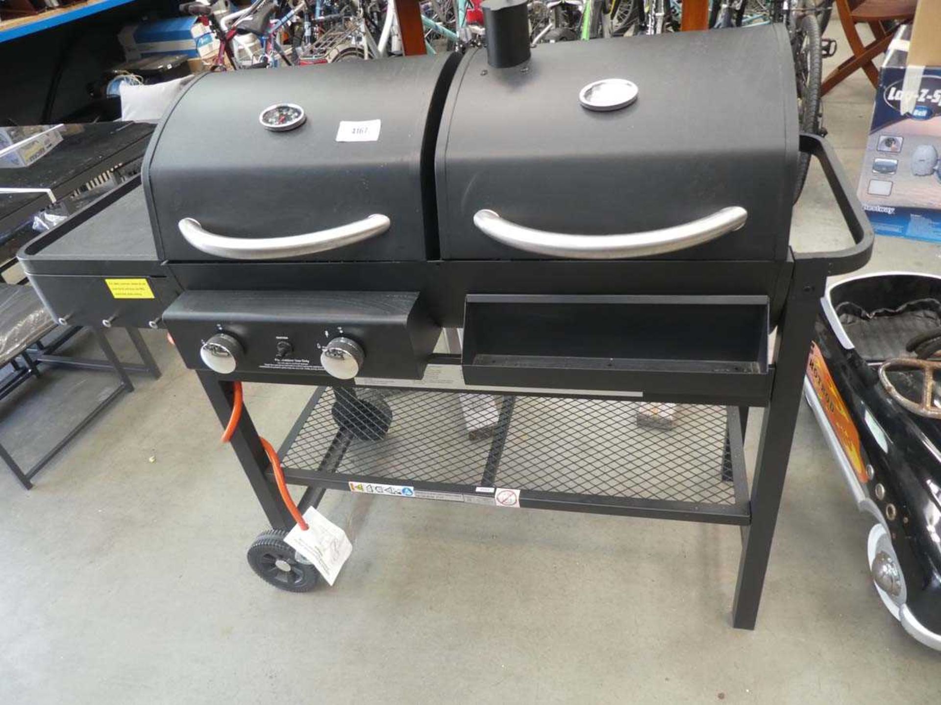 +VAT Large black double section BBQ