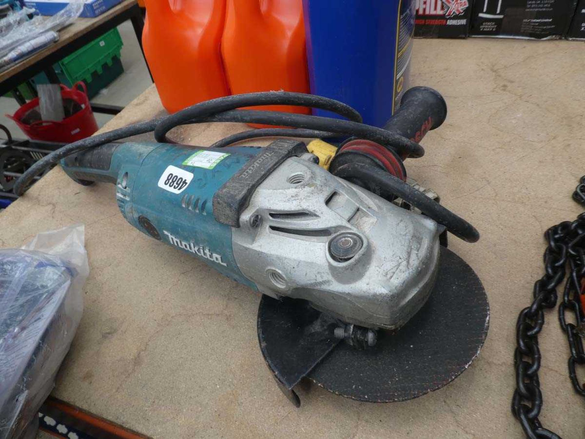 Makita 110v 9.5" angle grinder