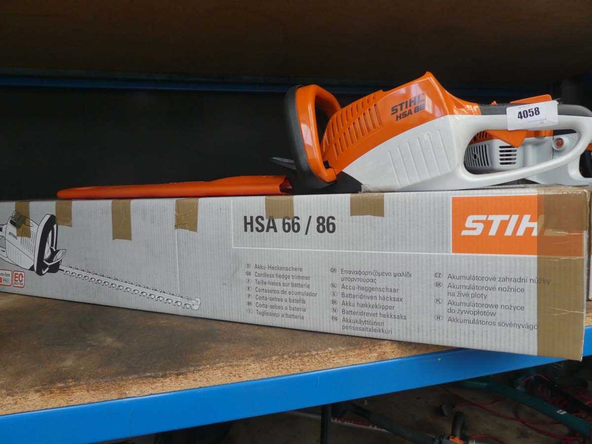 +VAT Stihl HSA86 battery powered hedge cutter, no battery or charger