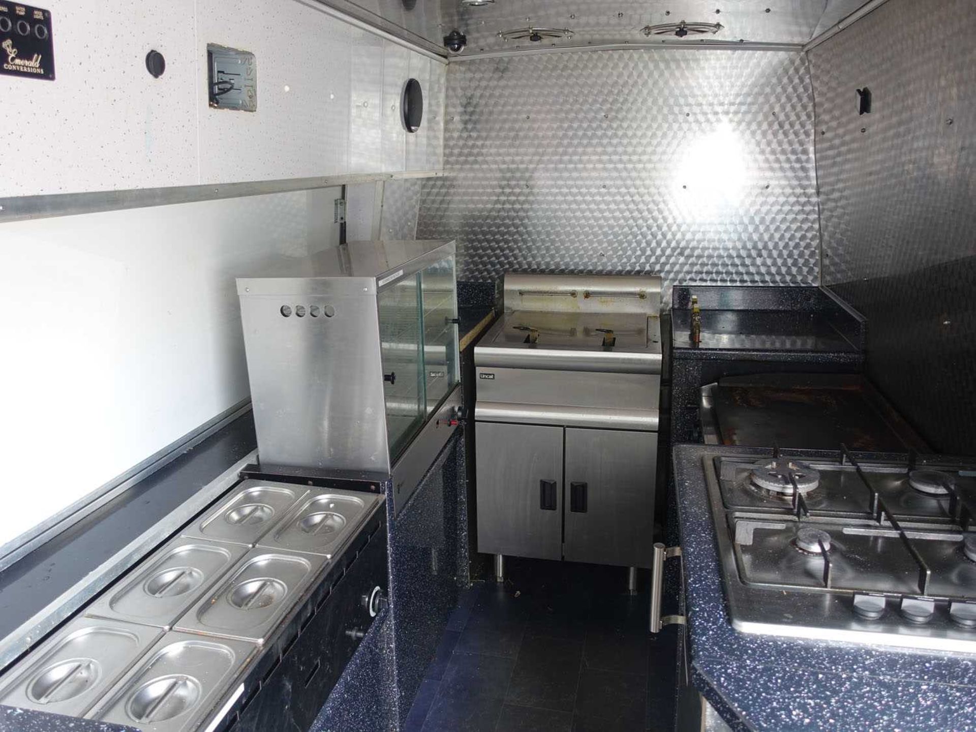 Mobile Catering Unit - Image 8 of 23