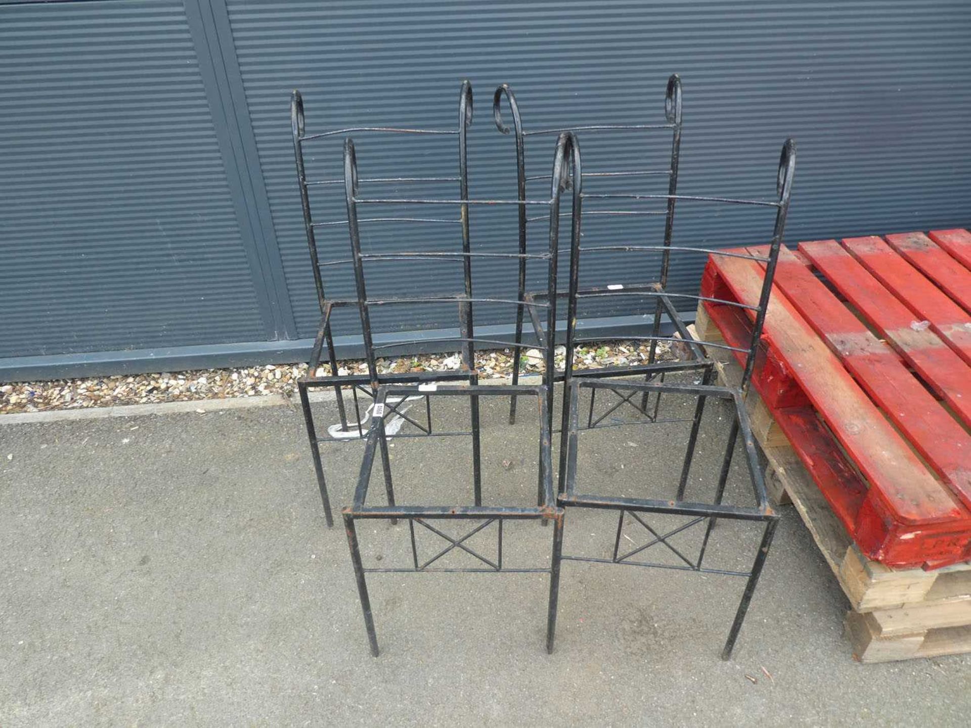 4 metal chair frames (no bases)