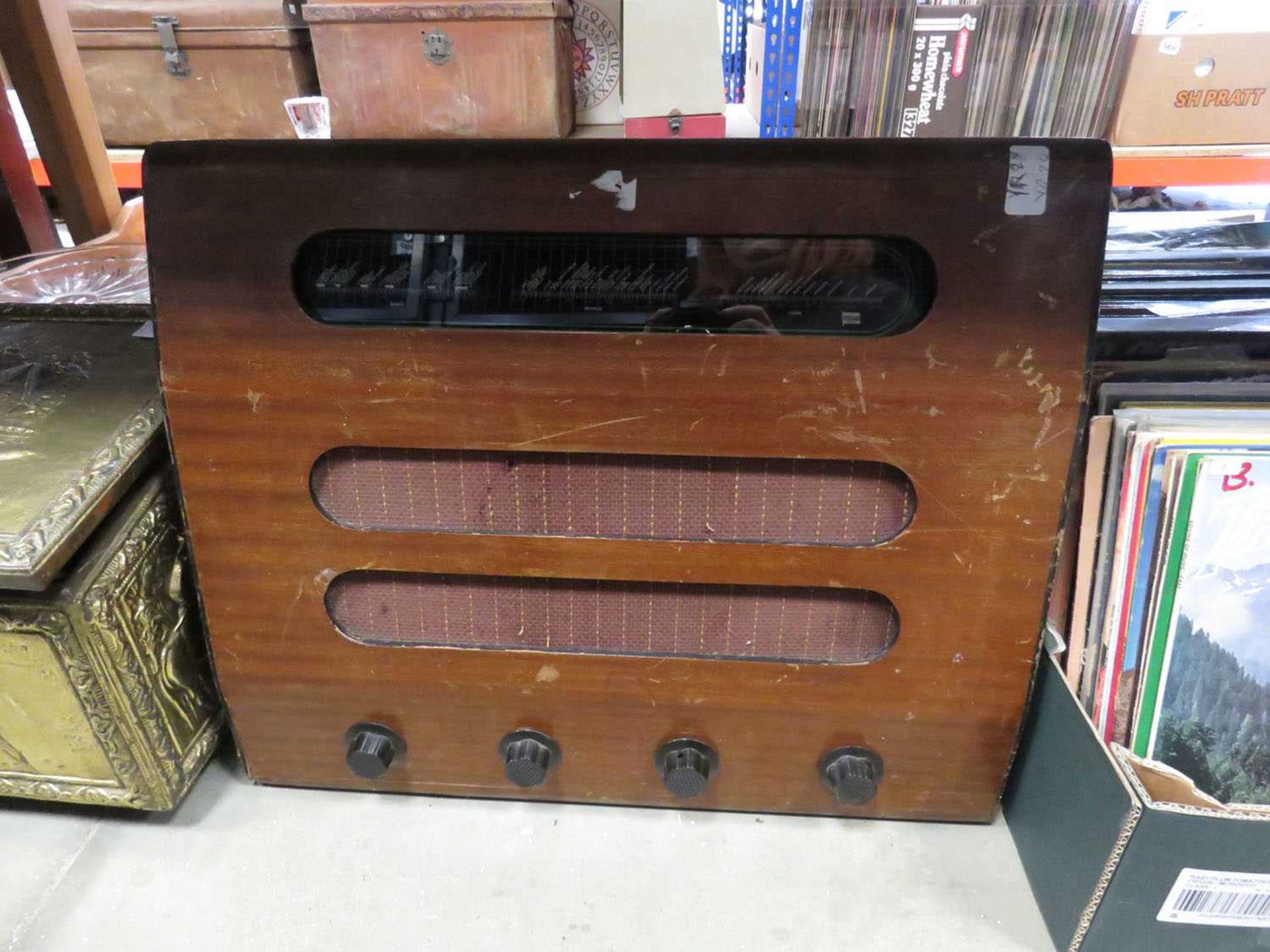 Copper clad coal bucket and a vintage radio - Image 3 of 3