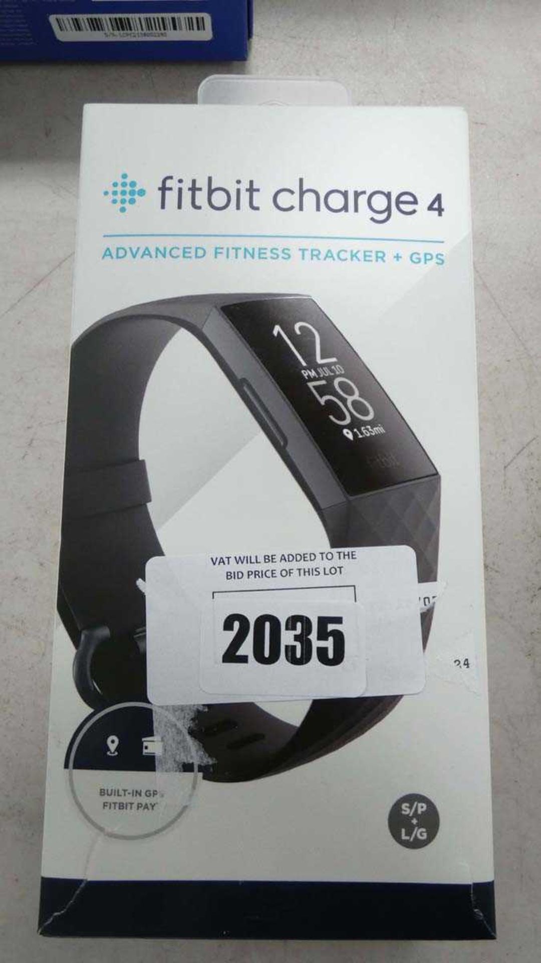 +VAT Fitbit charge 4 advance tracker with fitness tracker in box