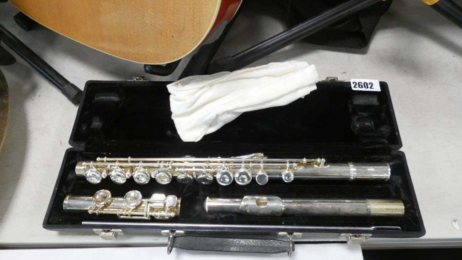 King Cleveland 3 piece flute with case
