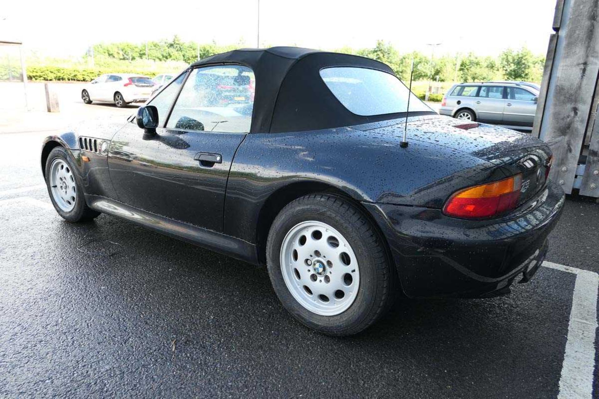 (1997) BMW Z3 convertible in black, first registered 28/04/1997, petrol 1895cc, manual, 8 former - Image 3 of 11