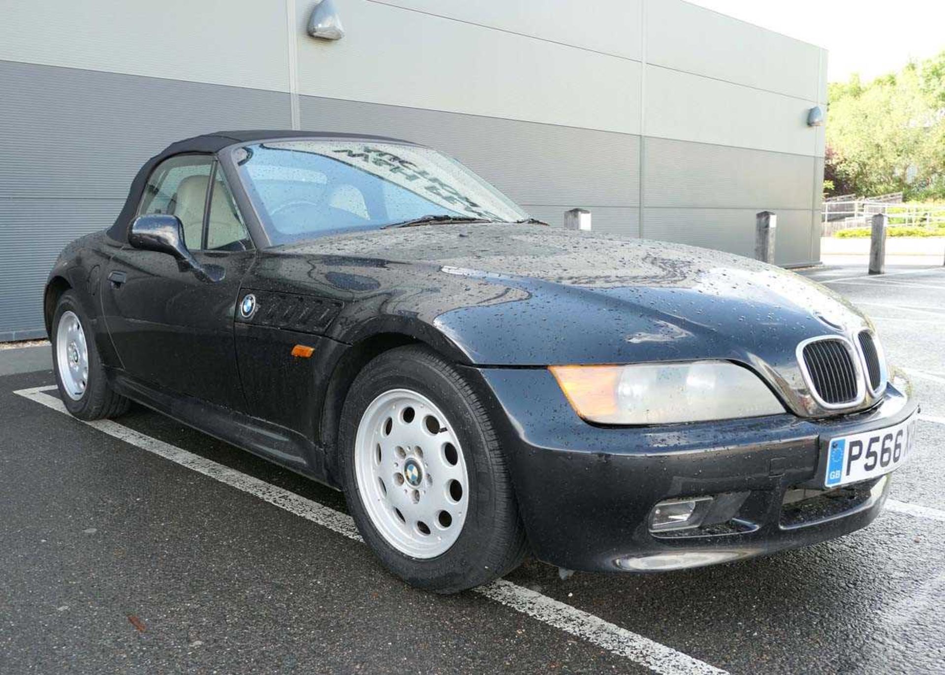 (1997) BMW Z3 convertible in black, first registered 28/04/1997, petrol 1895cc, manual, 8 former - Image 10 of 11