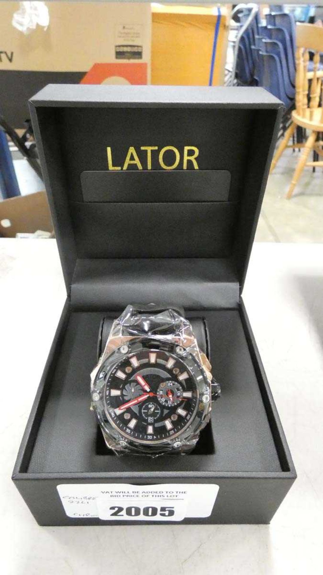 +VAT Lator Calibre 2261 chronograph gents wrist watch with box