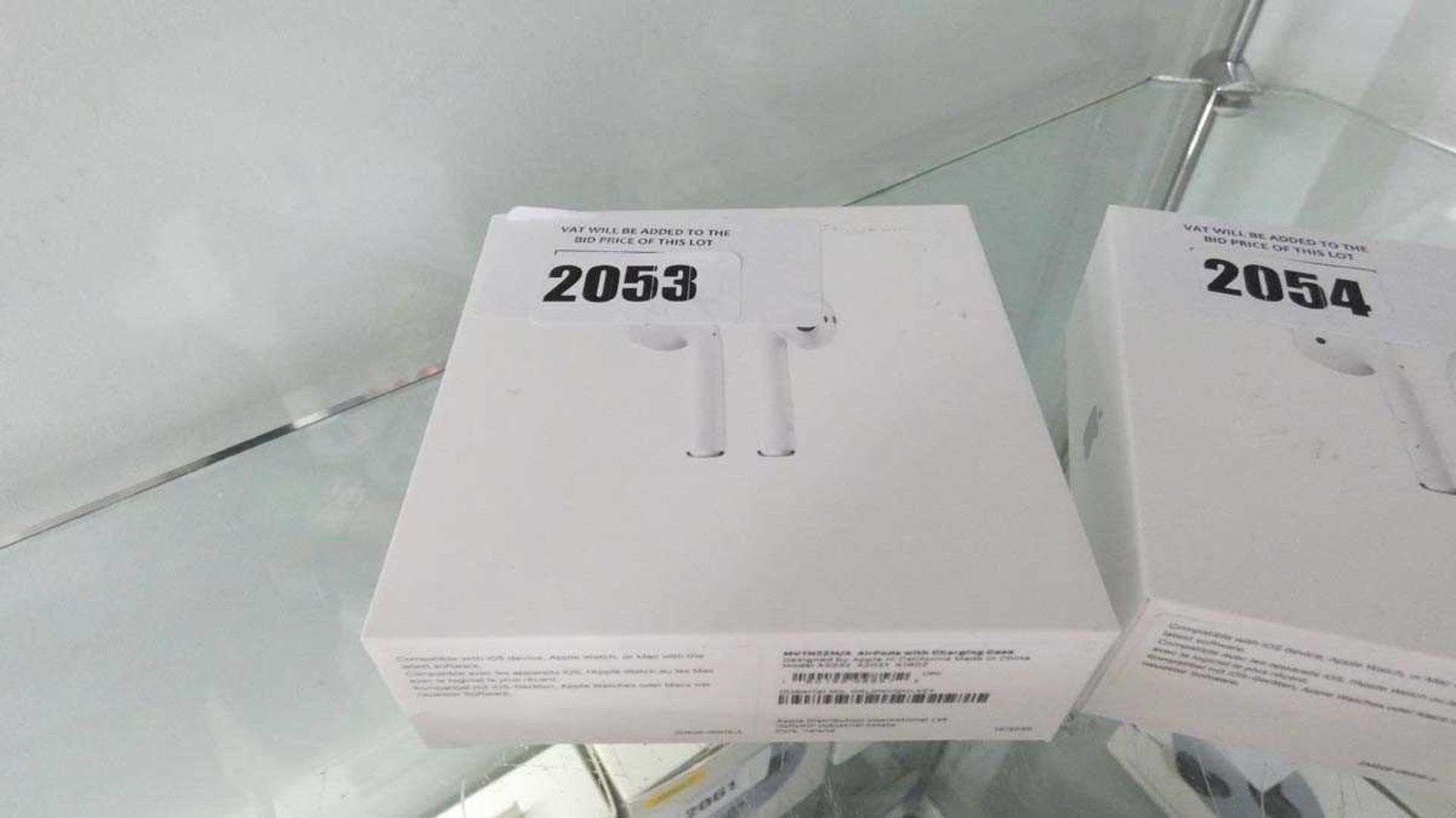 +VAT Apple airpods with charging case and box