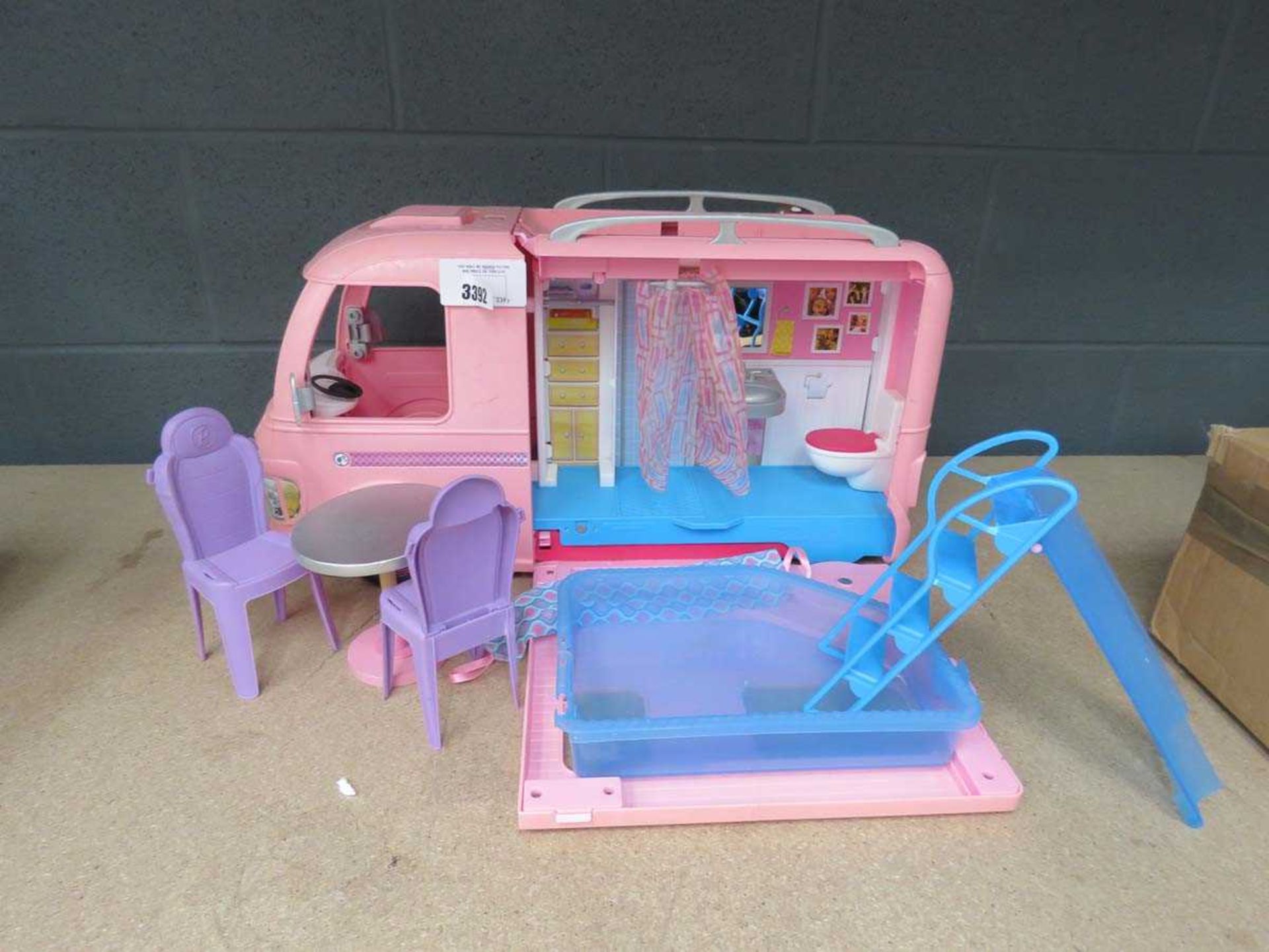 +VAT Girls pink toy holiday van