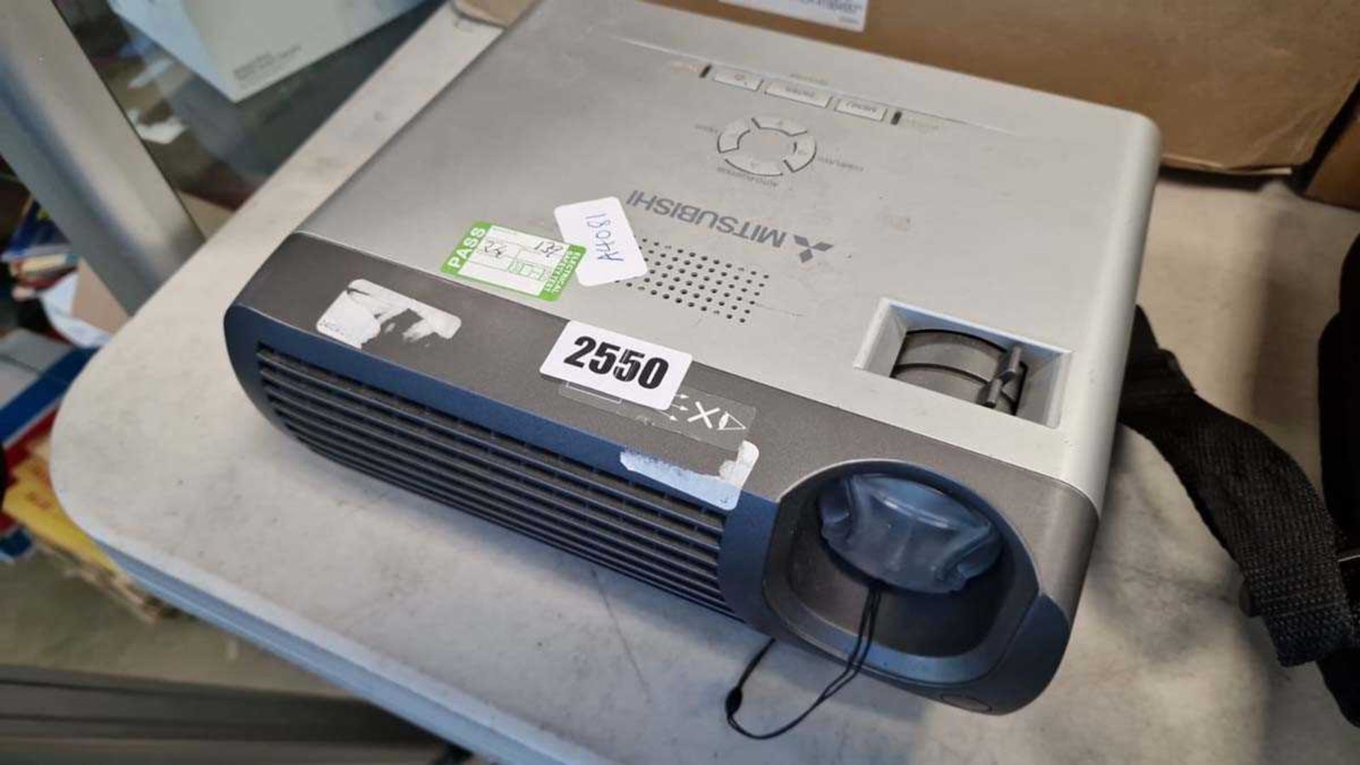 Mitsubishi DLP projector