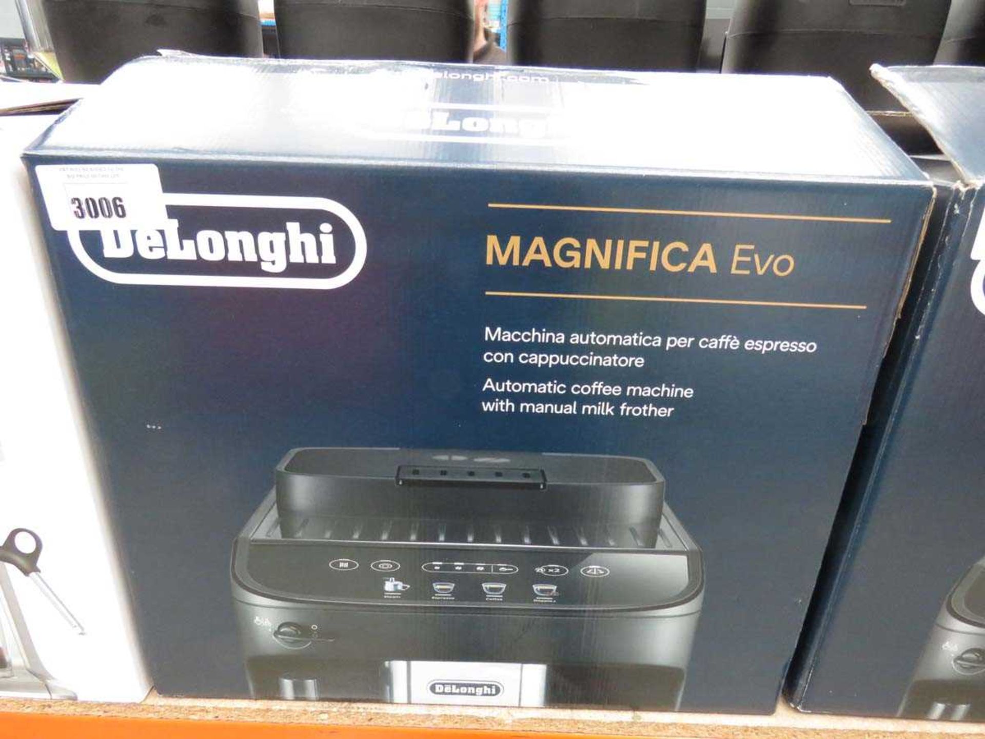 +VAT DeLonghi Magnifica Evo coffee machine