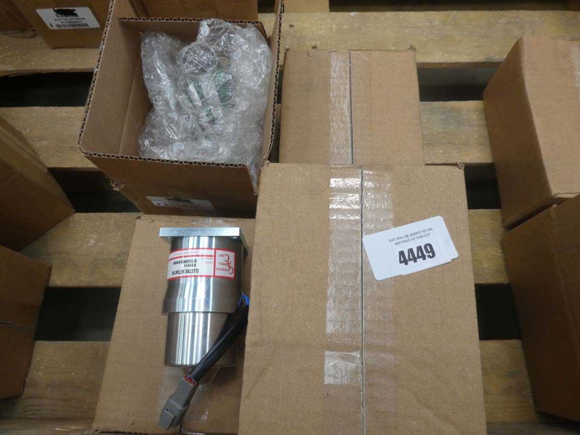 +VAT 5 boxes of electric actuator American Governors