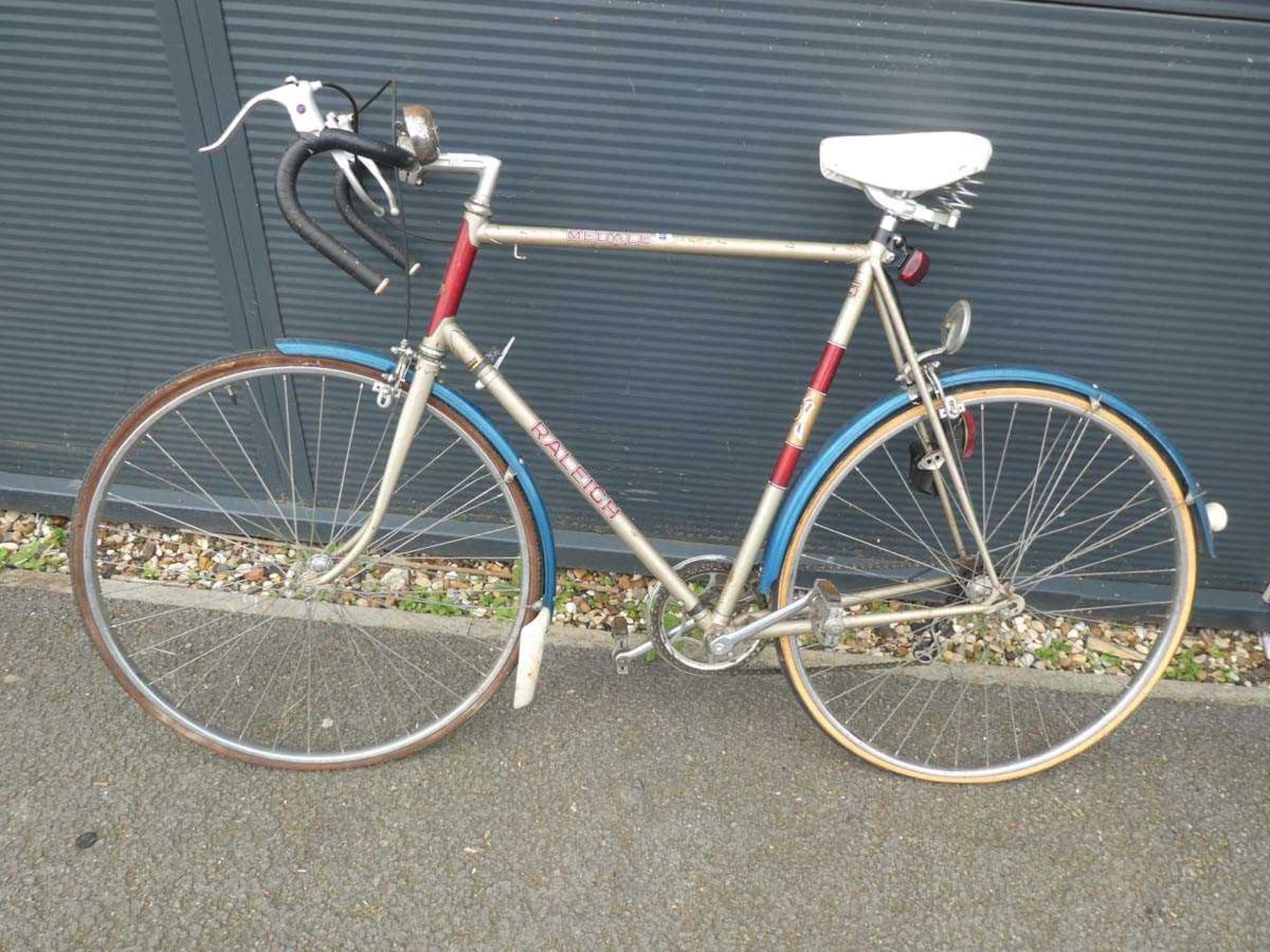 Gold Raleigh gents racing bike