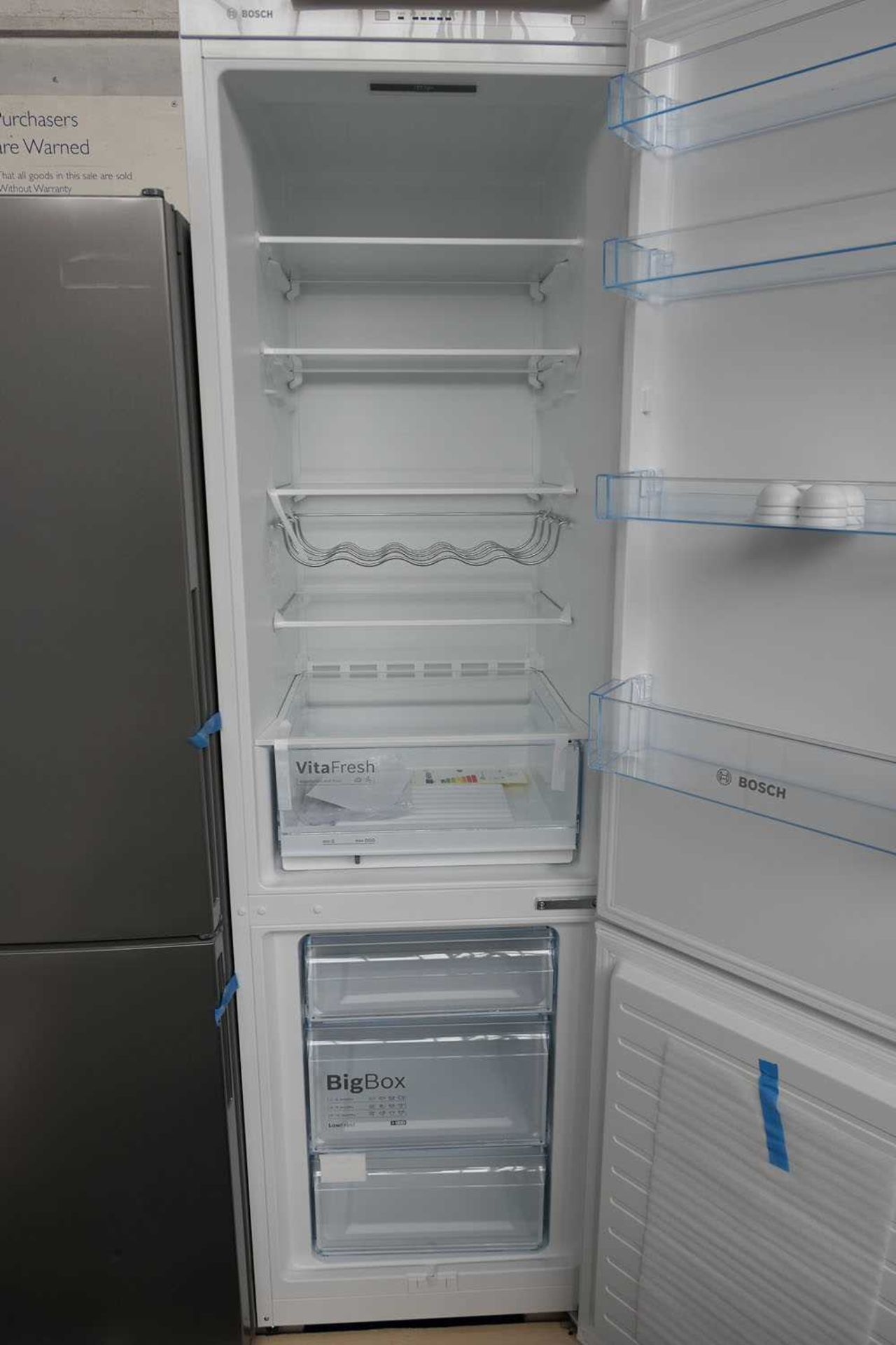 +VAT KGV39VWEAGB Bosch Free-standing fridge-freezer - Image 3 of 3