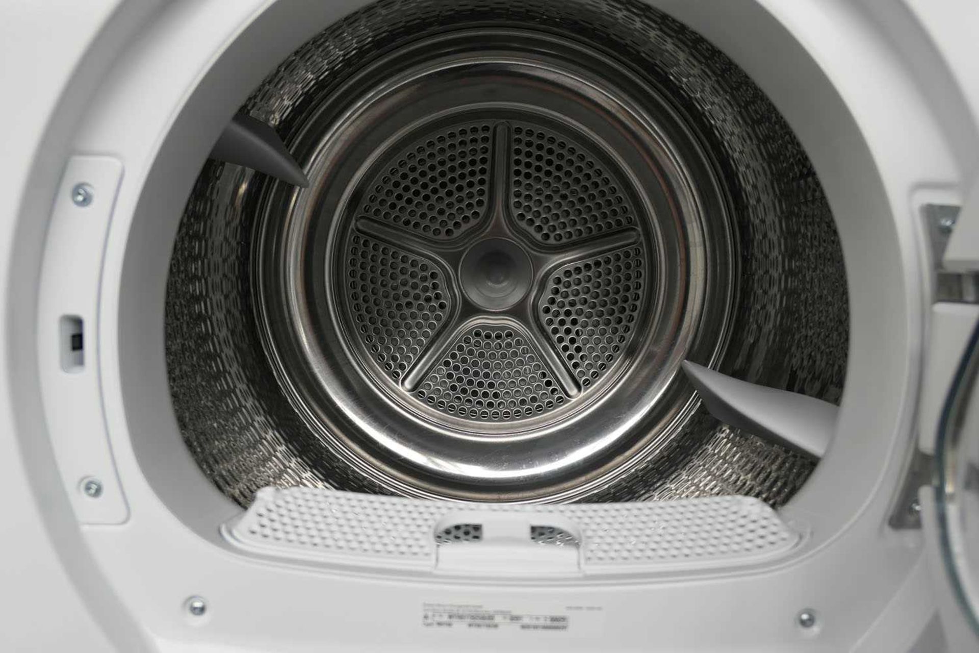 +VAT WTR87T82GBB Bosch Tumble dryer - Image 3 of 3