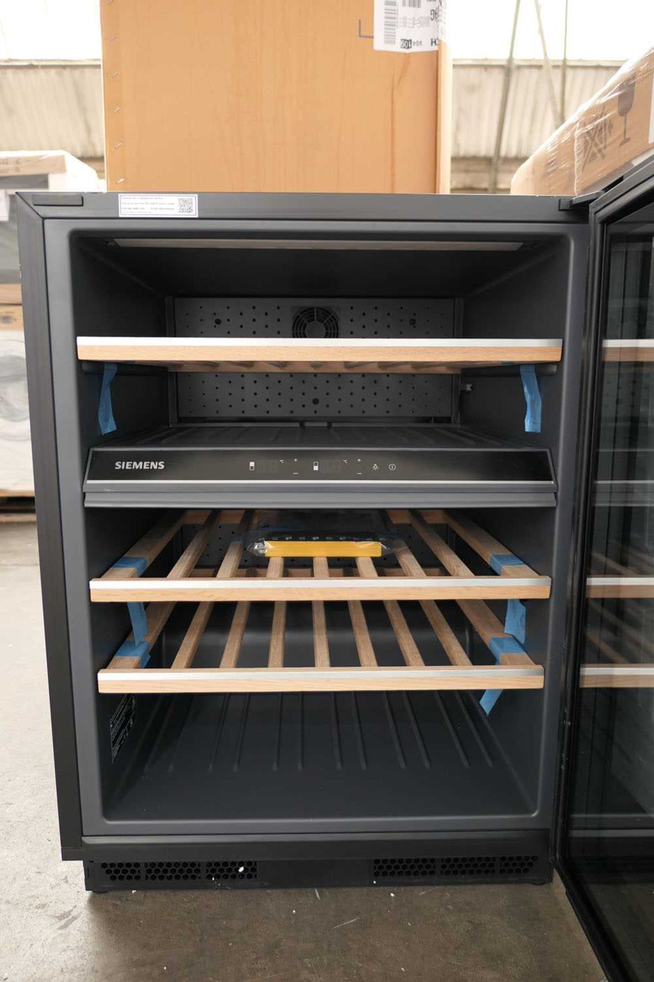 +VAT KU21WAHG0GB Siemens Wine storage cabinet - Image 2 of 2