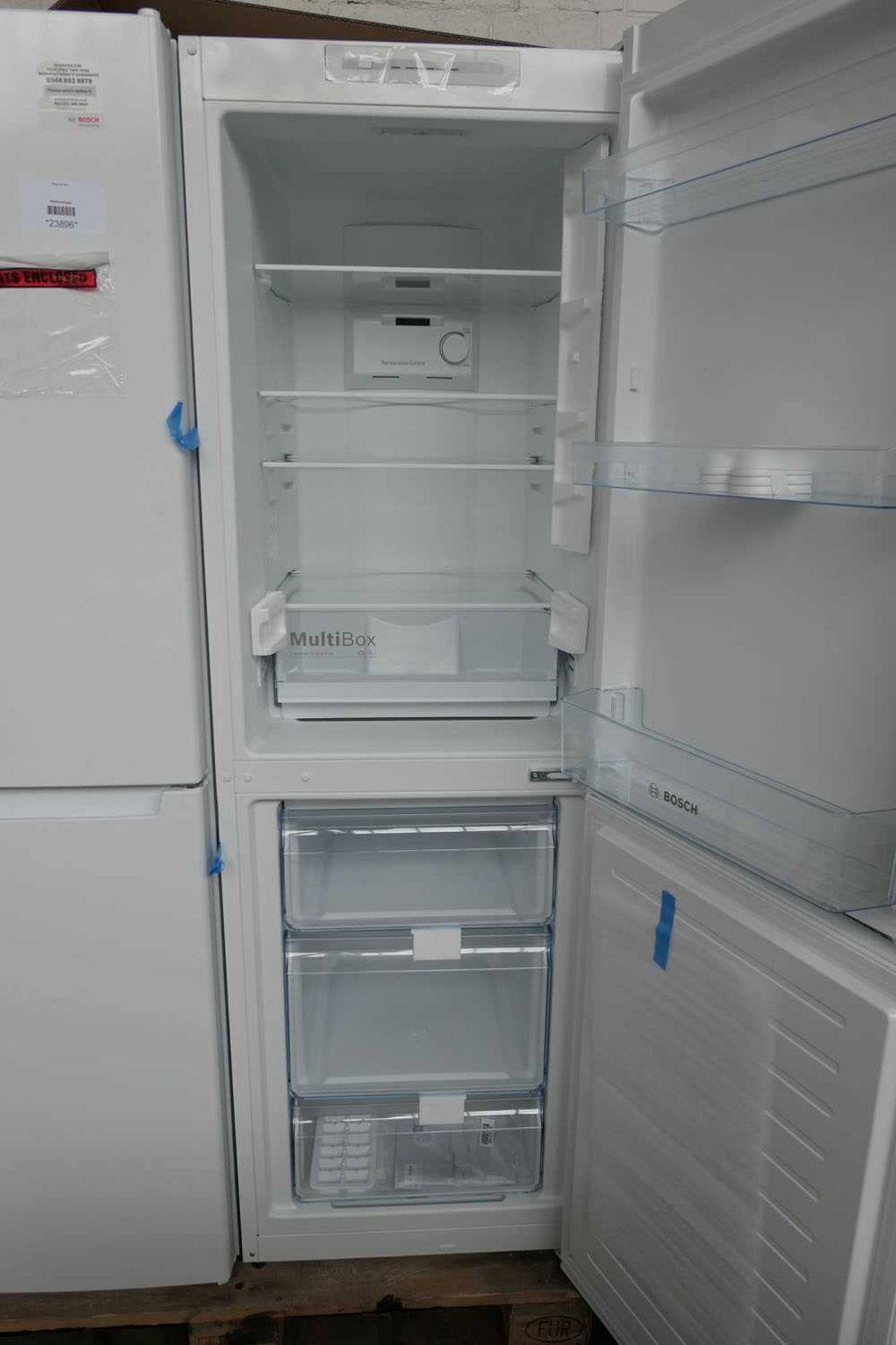 +VAT KGN34NWEAGB Bosch Free-standing fridge-freezer - Image 4 of 4