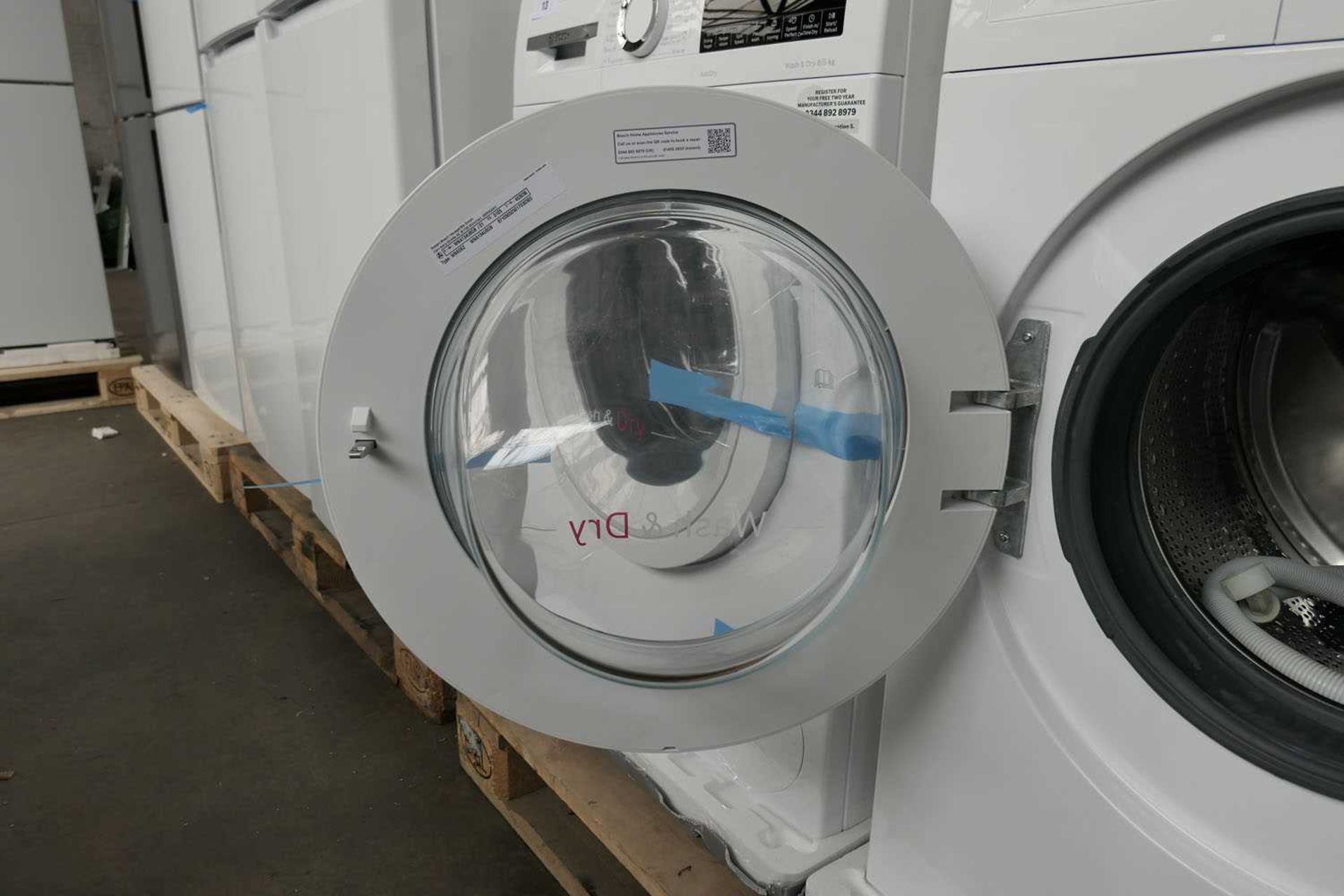 +VAT WNA134U8GBB Bosch Washer-dryer - Image 2 of 3