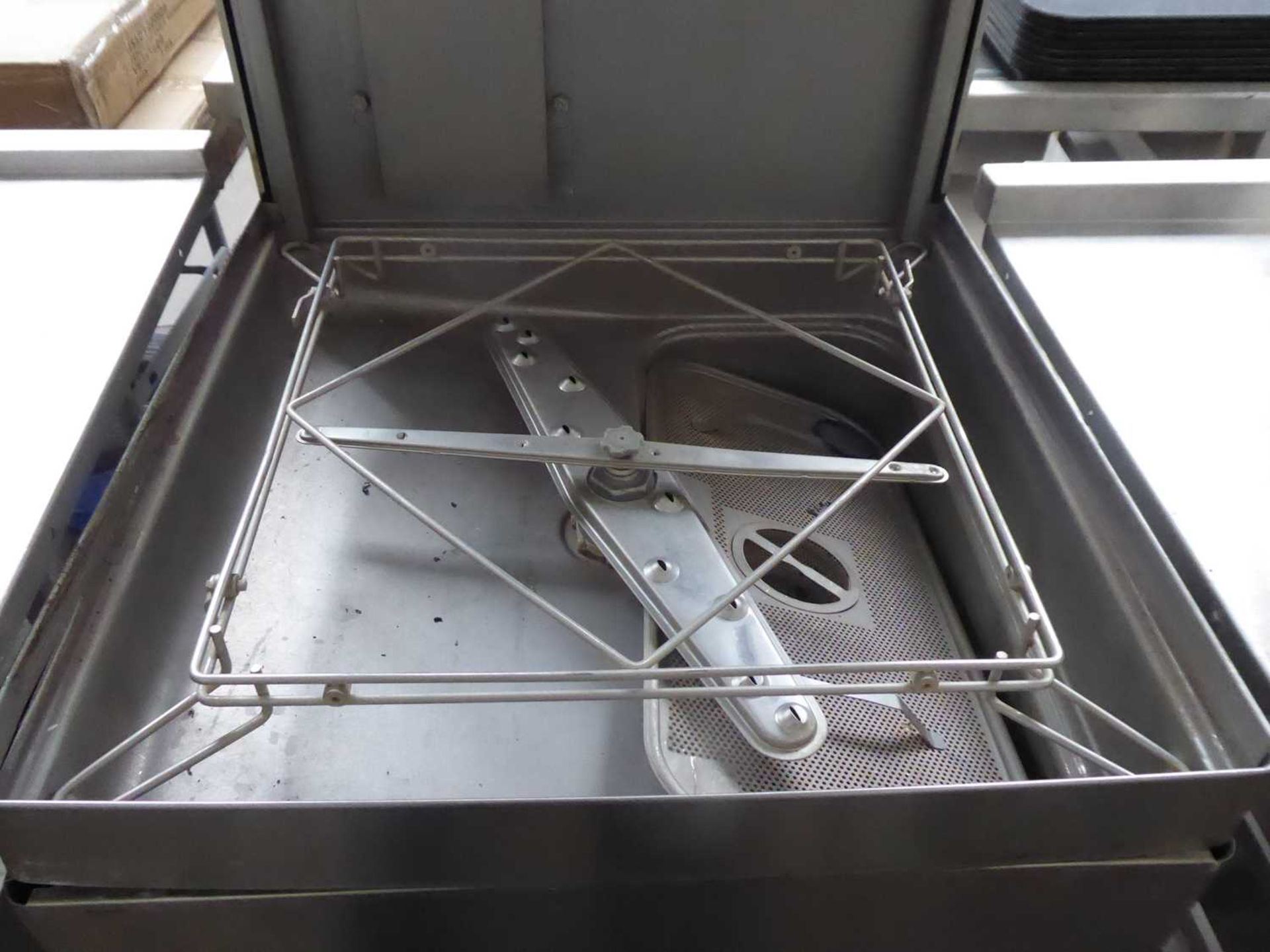 +VAT 67cm Proton W1400A lift top pass through dishwasher with tabling - Image 4 of 4