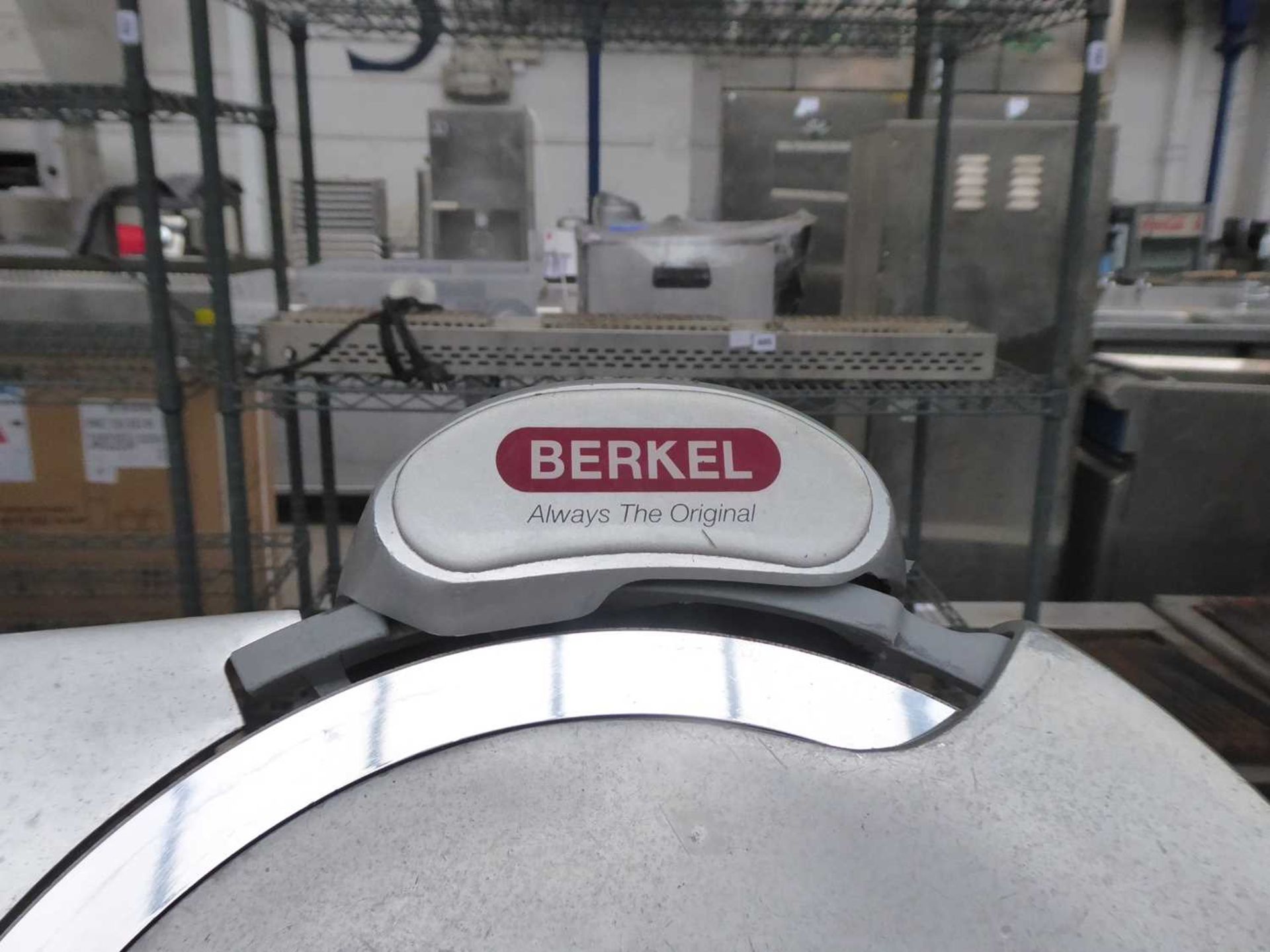 +VAT Berkel 33cm blade commercial slicer - Image 2 of 3