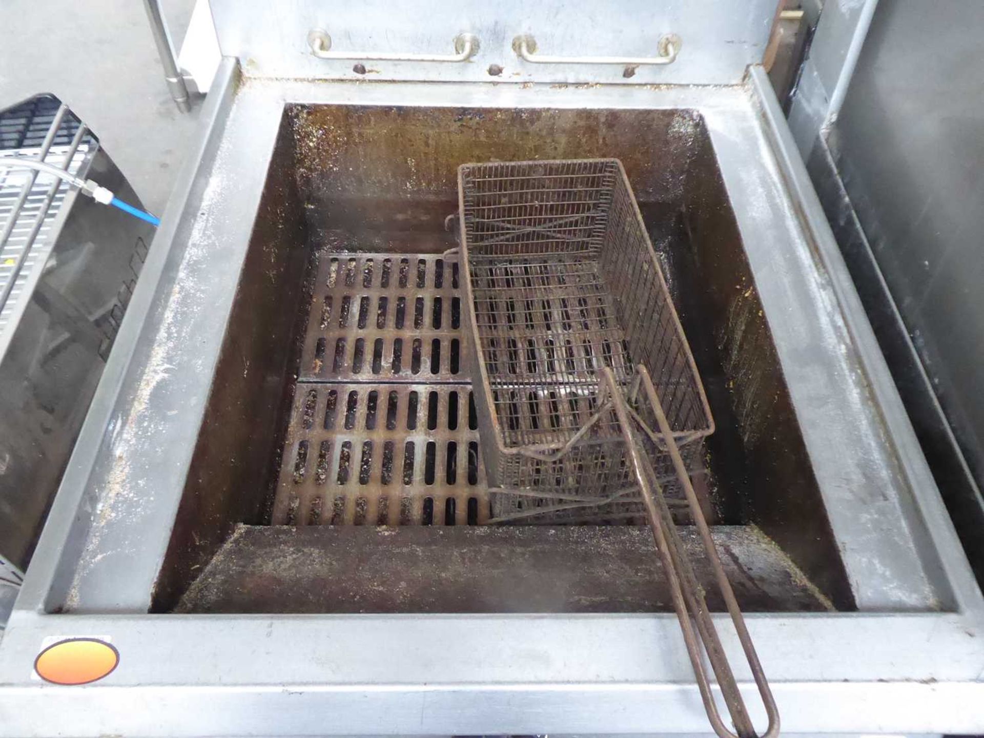 60cm gas Falcon large single well fryer - Image 2 of 2