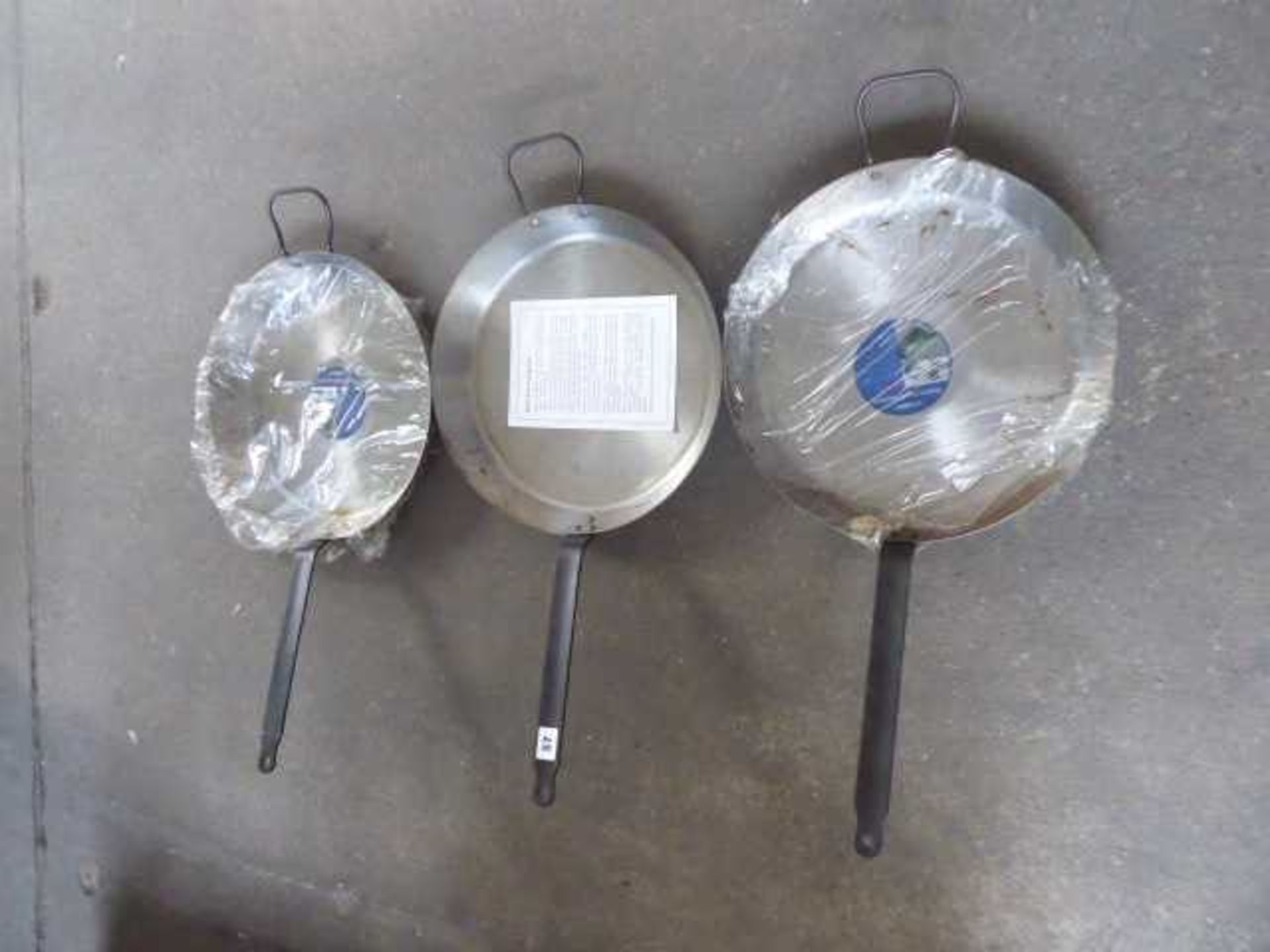 3 large Sunnex catering black iron handled fry pans