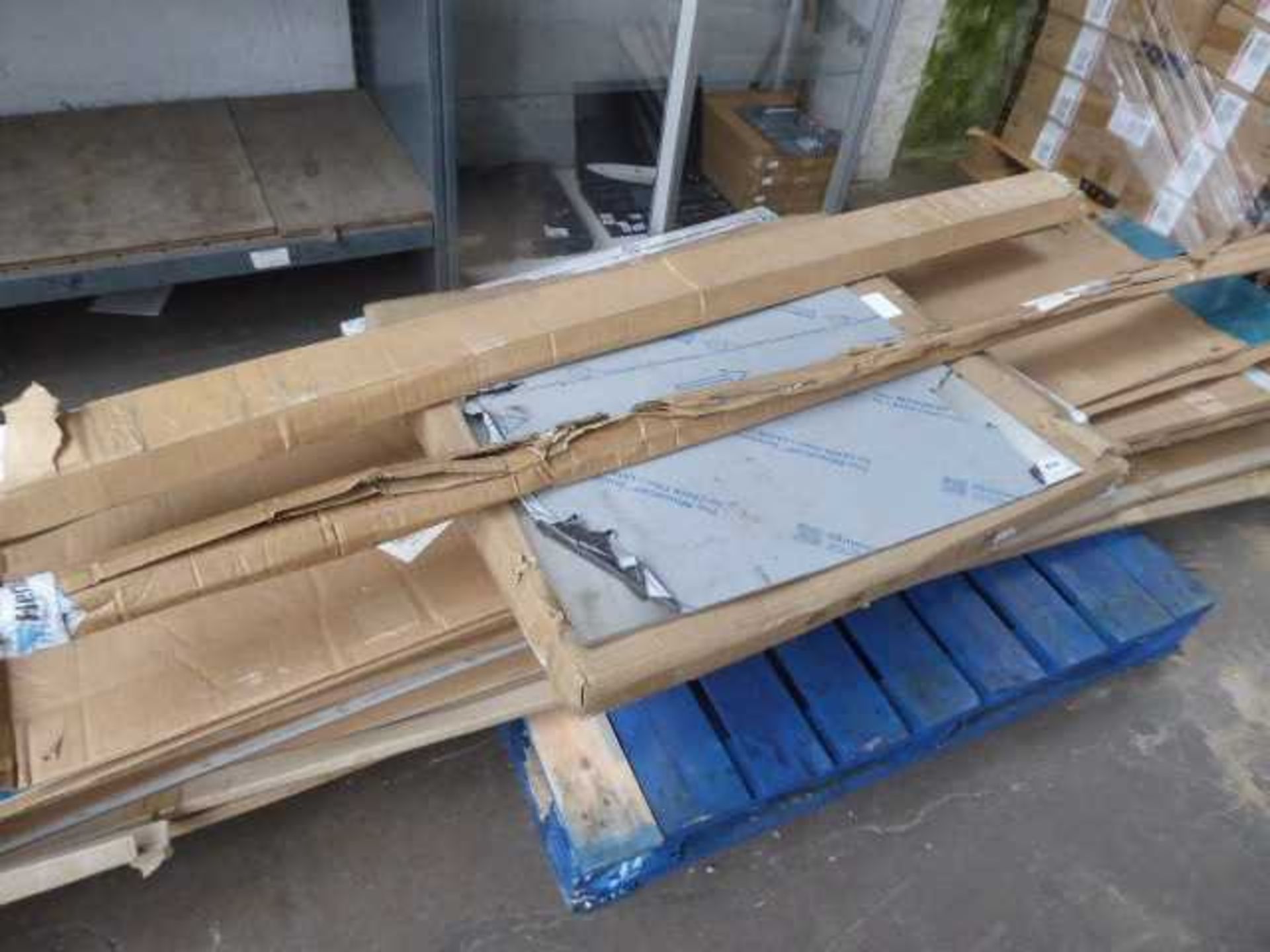 Pallet of mainly stainless steel splash backs