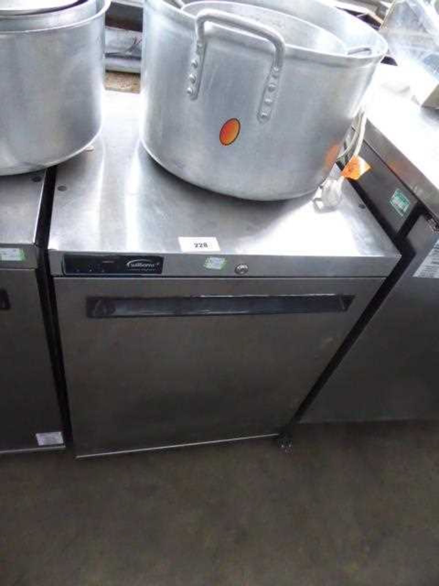 +VAT 60cm Williams under counter single door freezer (gas R134A)