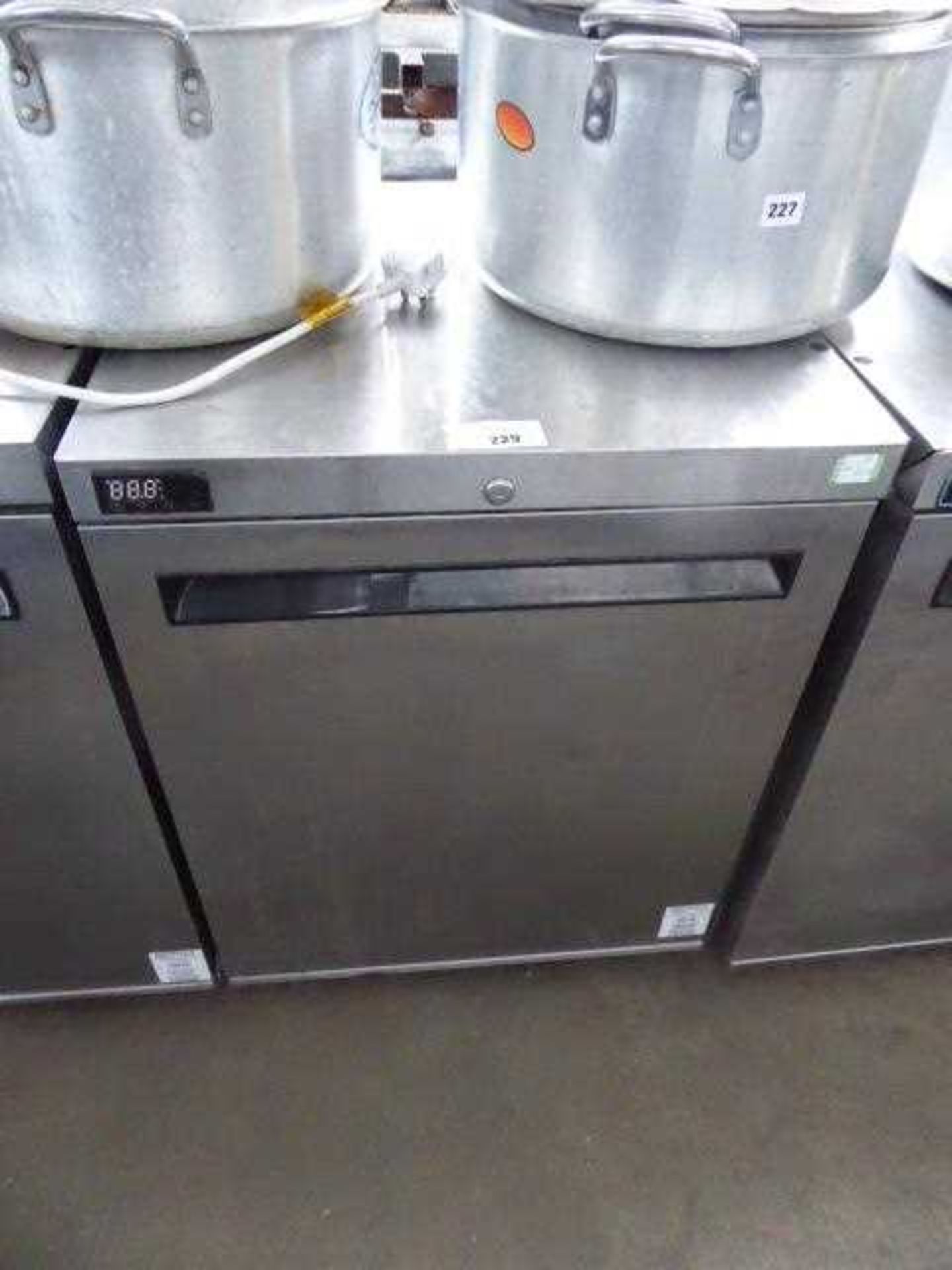 +VAT 60cm Williams under counter single door freezer