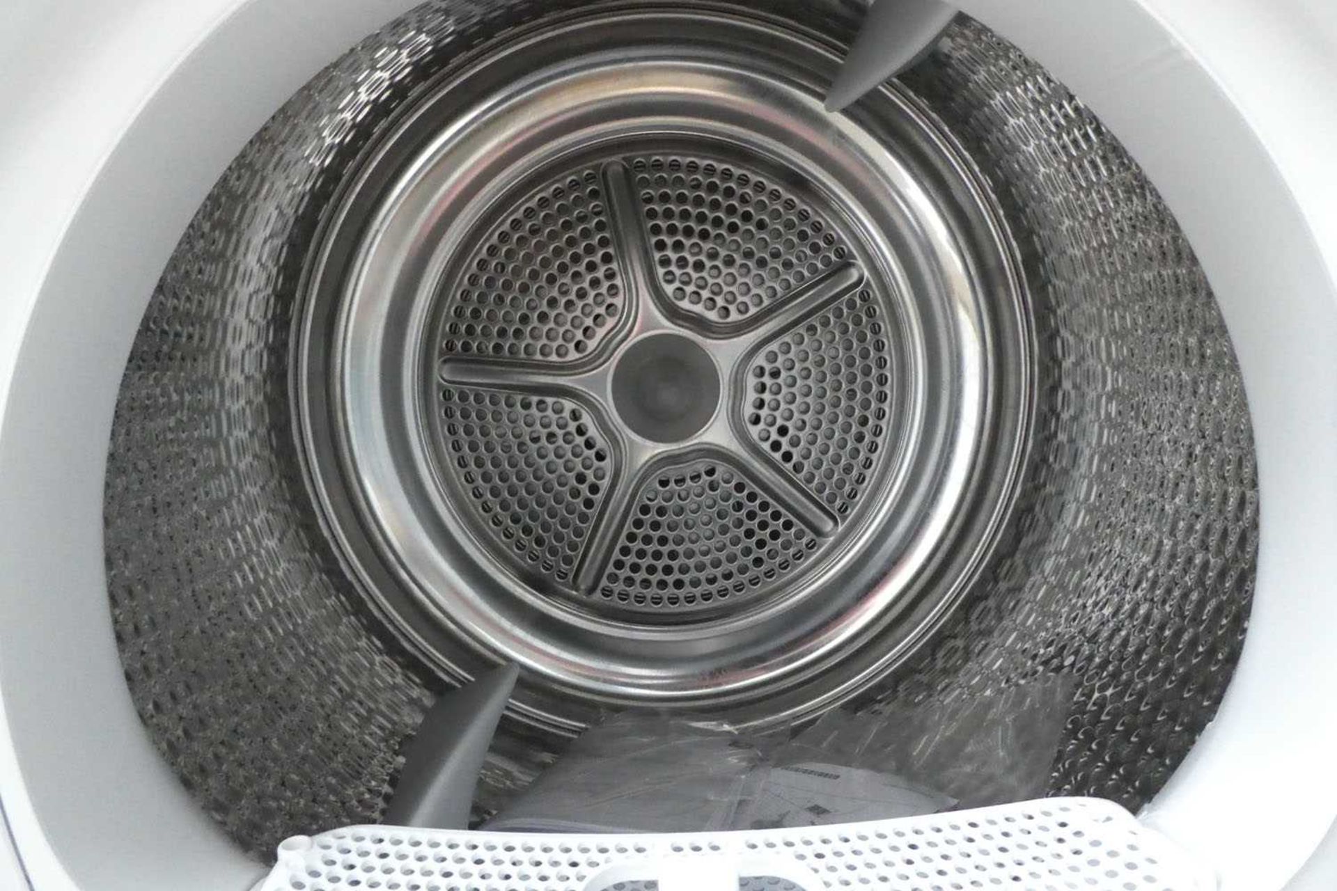 +VAT WTH85222GBB Bosch Tumble dryer - Image 3 of 3