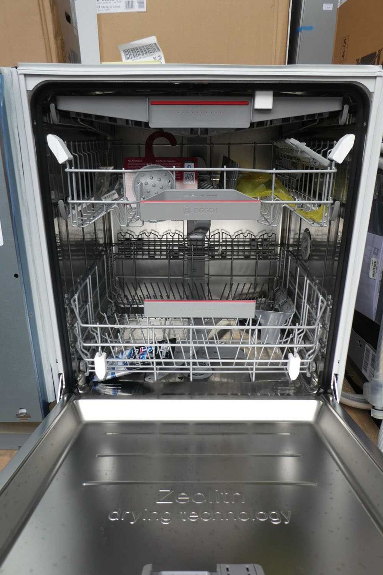 +VAT SMV6ZCX01GB Bosch Dishwasher fully integrated - Image 2 of 2