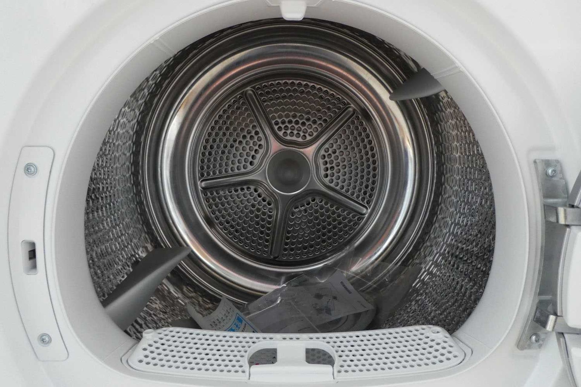 +VAT WTH85222GBB Bosch Tumble dryer - Image 3 of 3