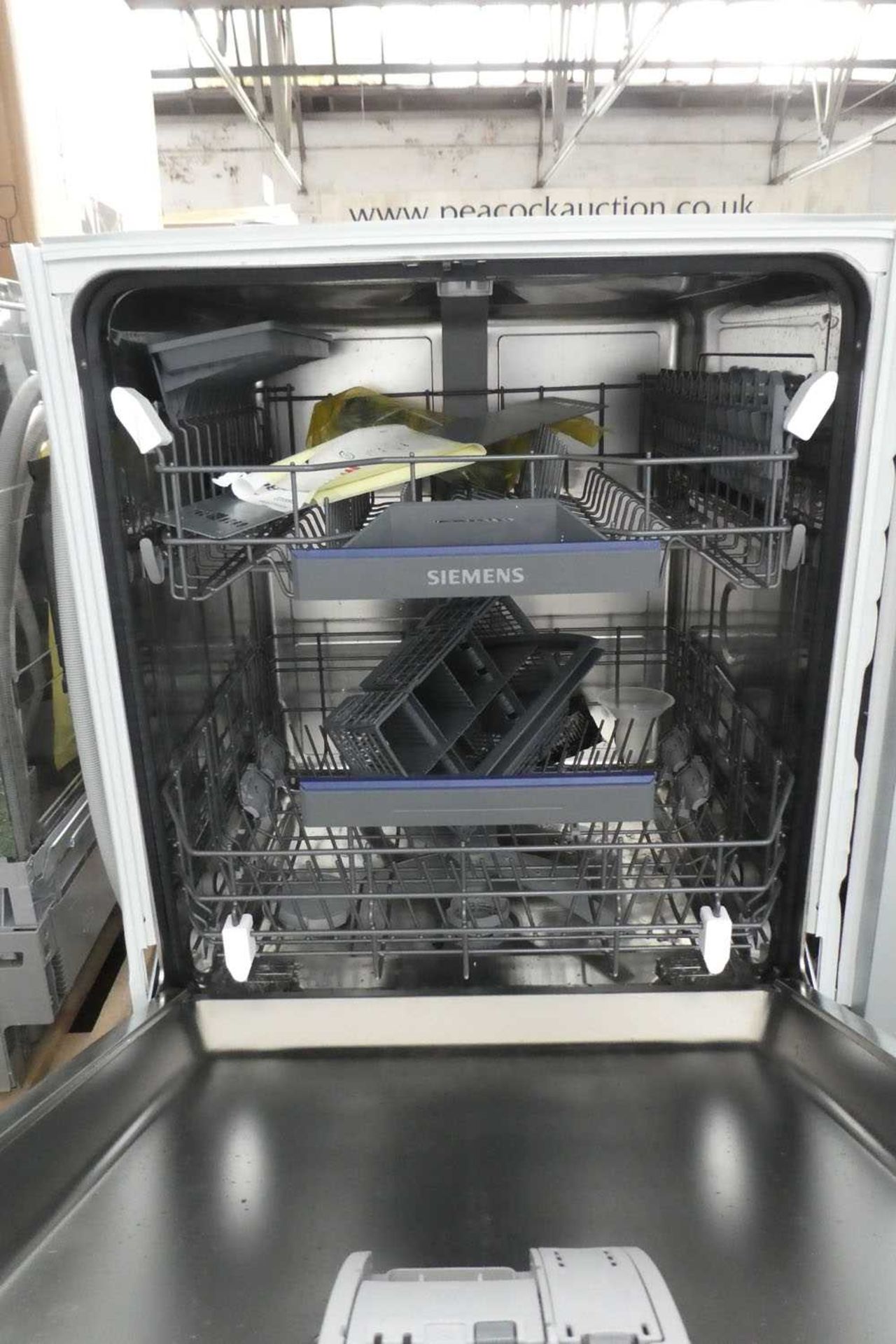 +VAT SE61HX02AGB Siemens Dishwasher fully integrated - Image 2 of 2