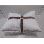 +VAT 4x Grand Hotel Pillows