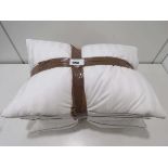 +VAT 4x Hotel Grand Pillows