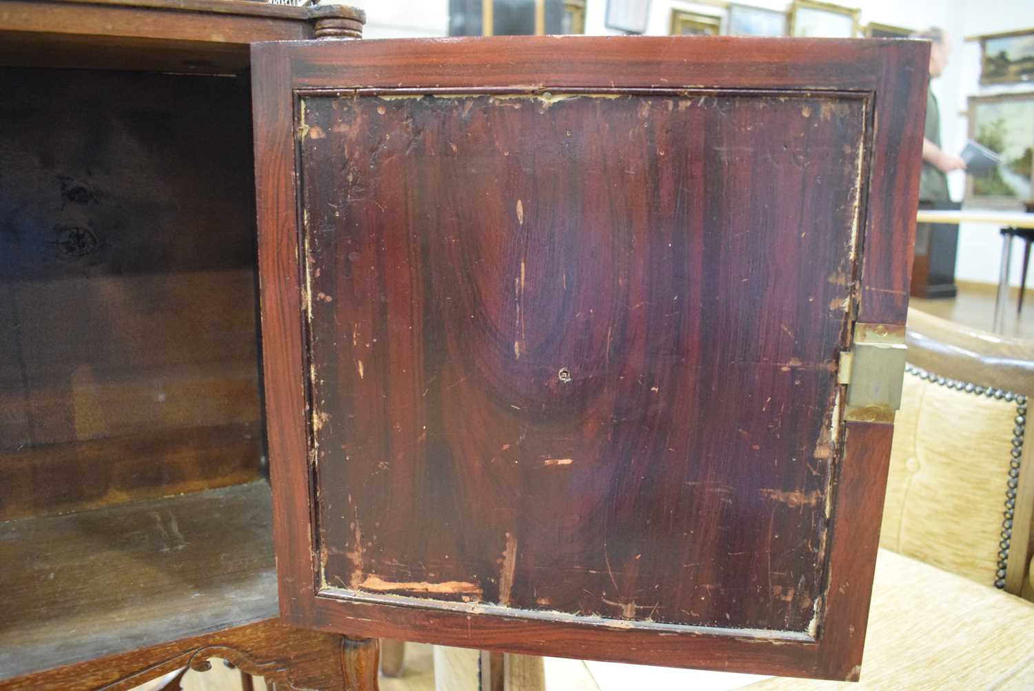 A pair of Regency rosewood and brass mounted pot cupboards, the doors with watered silk panels, on - Bild 15 aus 24