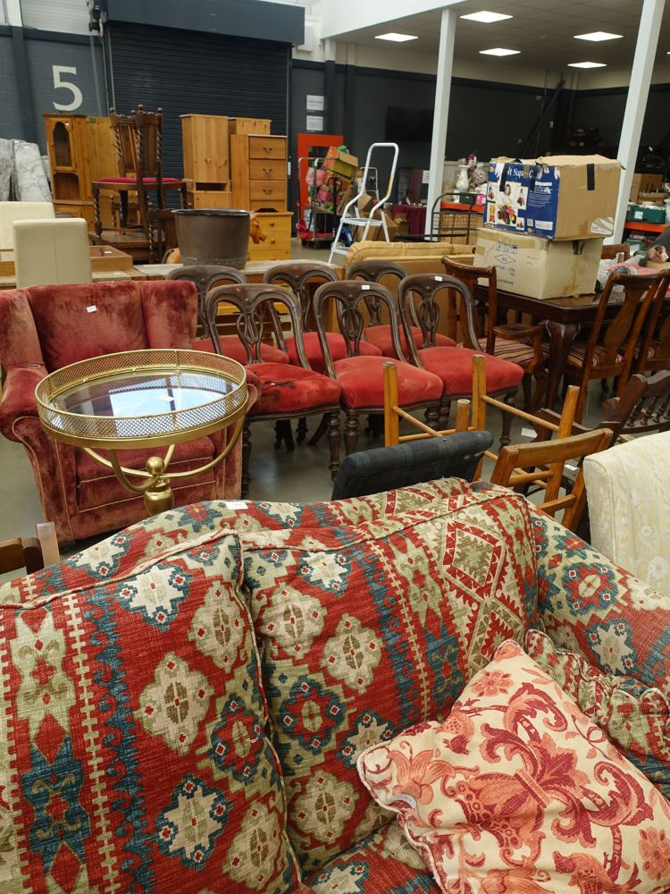 Saleroom 5 Furniture & Effects