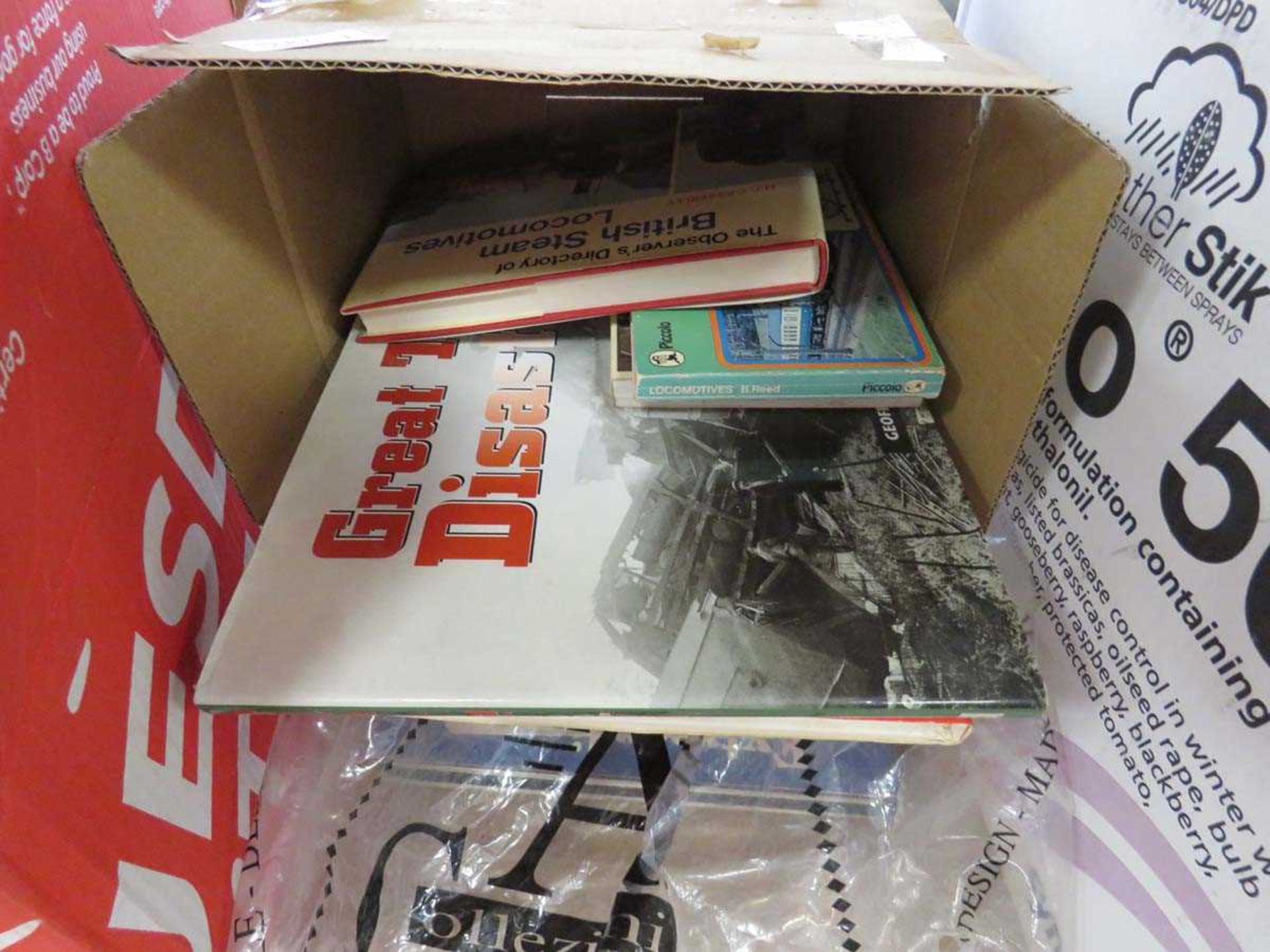 4 x boxes and a bag containing a quantity of car and steam train related reference books - Image 3 of 3