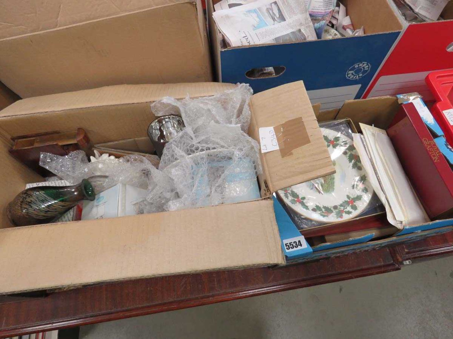 2 boxes containing Royal Grafton and other collectors plates plus ornaments and glassware