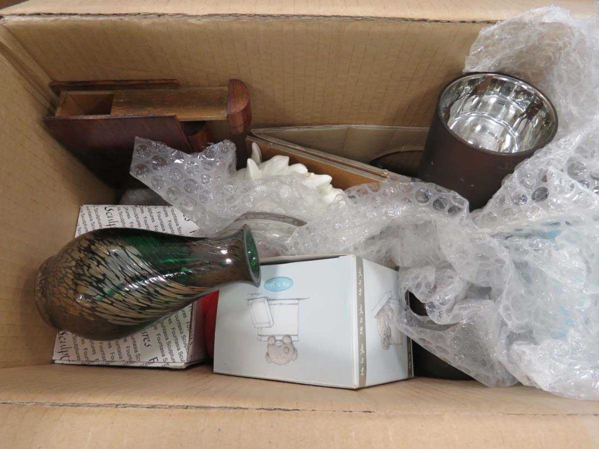 2 boxes containing Royal Grafton and other collectors plates plus ornaments and glassware - Image 2 of 3